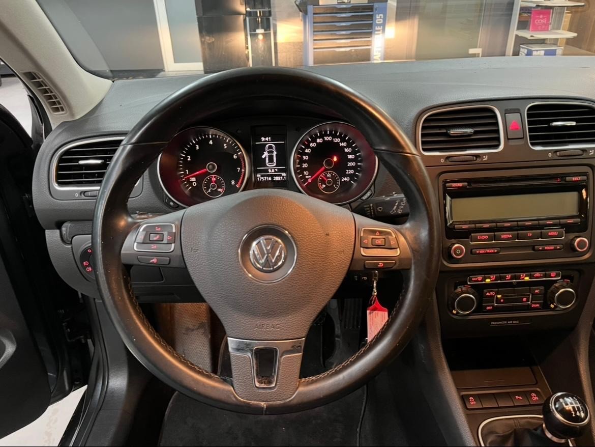 VW Golf Variant 1.2 TSI BMT Trendline-image-12