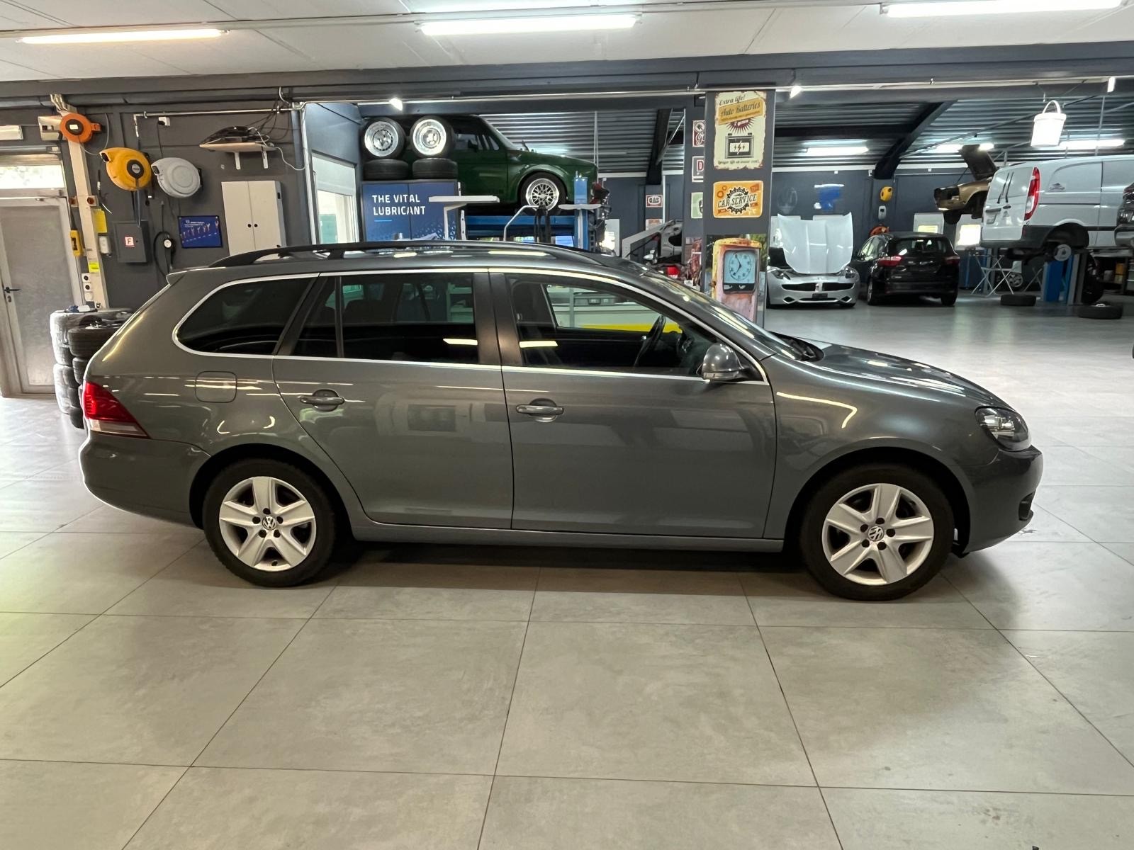 VW Golf Variant 1.2 TSI BMT Trendline-image-6