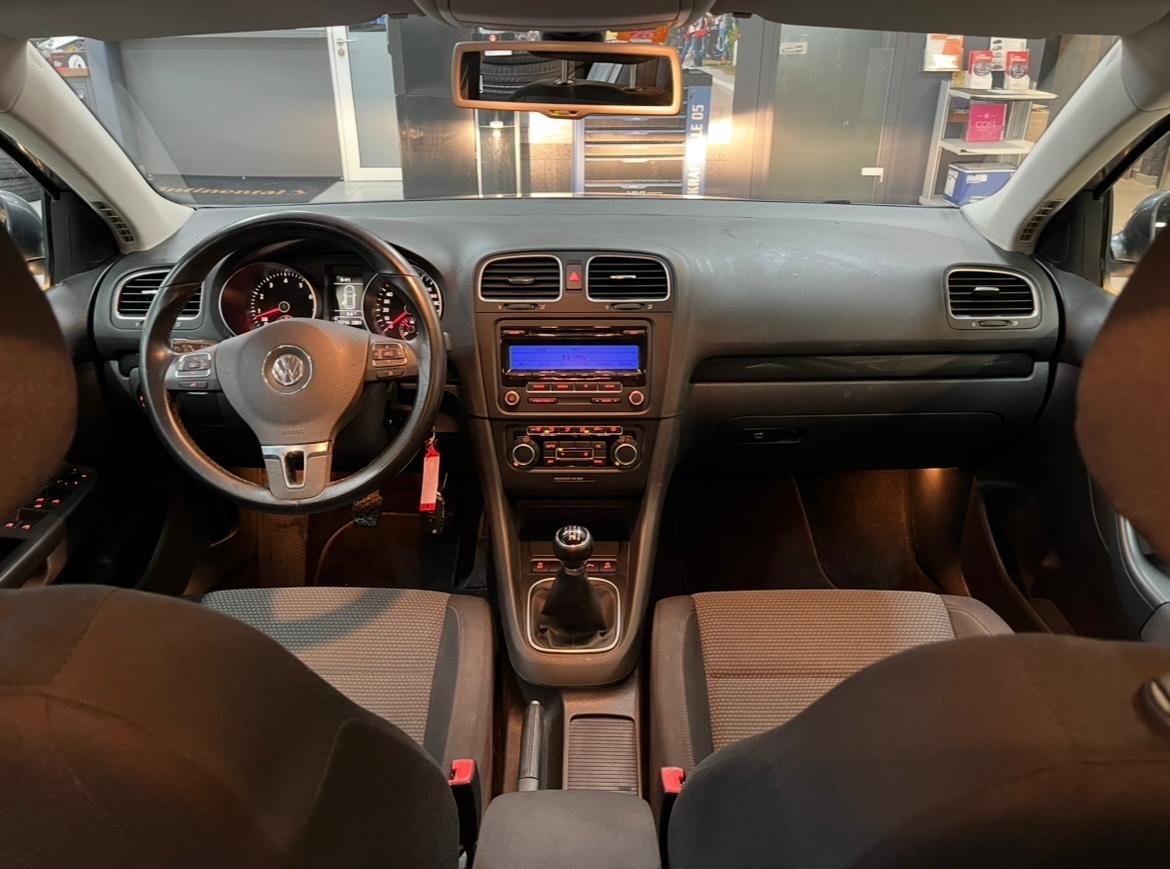 VW Golf Variant 1.2 TSI BMT Trendline-image-13
