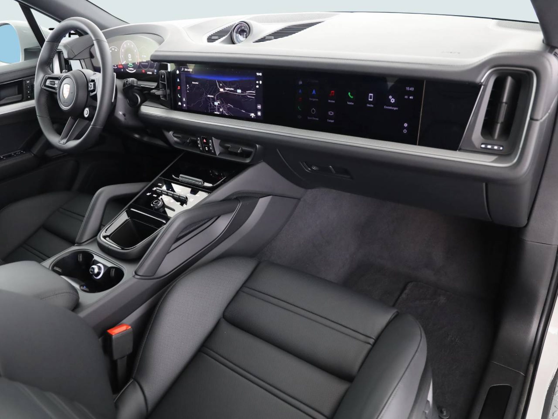 PORSCHE Cayenne S E-Hybrid-image-8