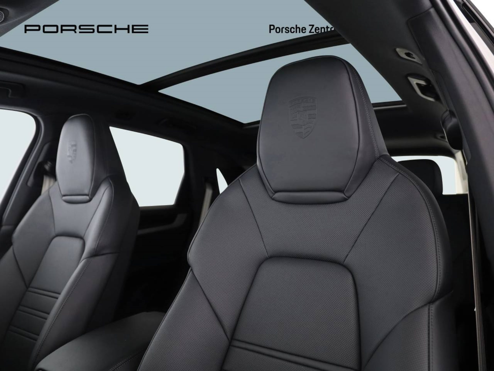 PORSCHE Cayenne S E-Hybrid-image-11