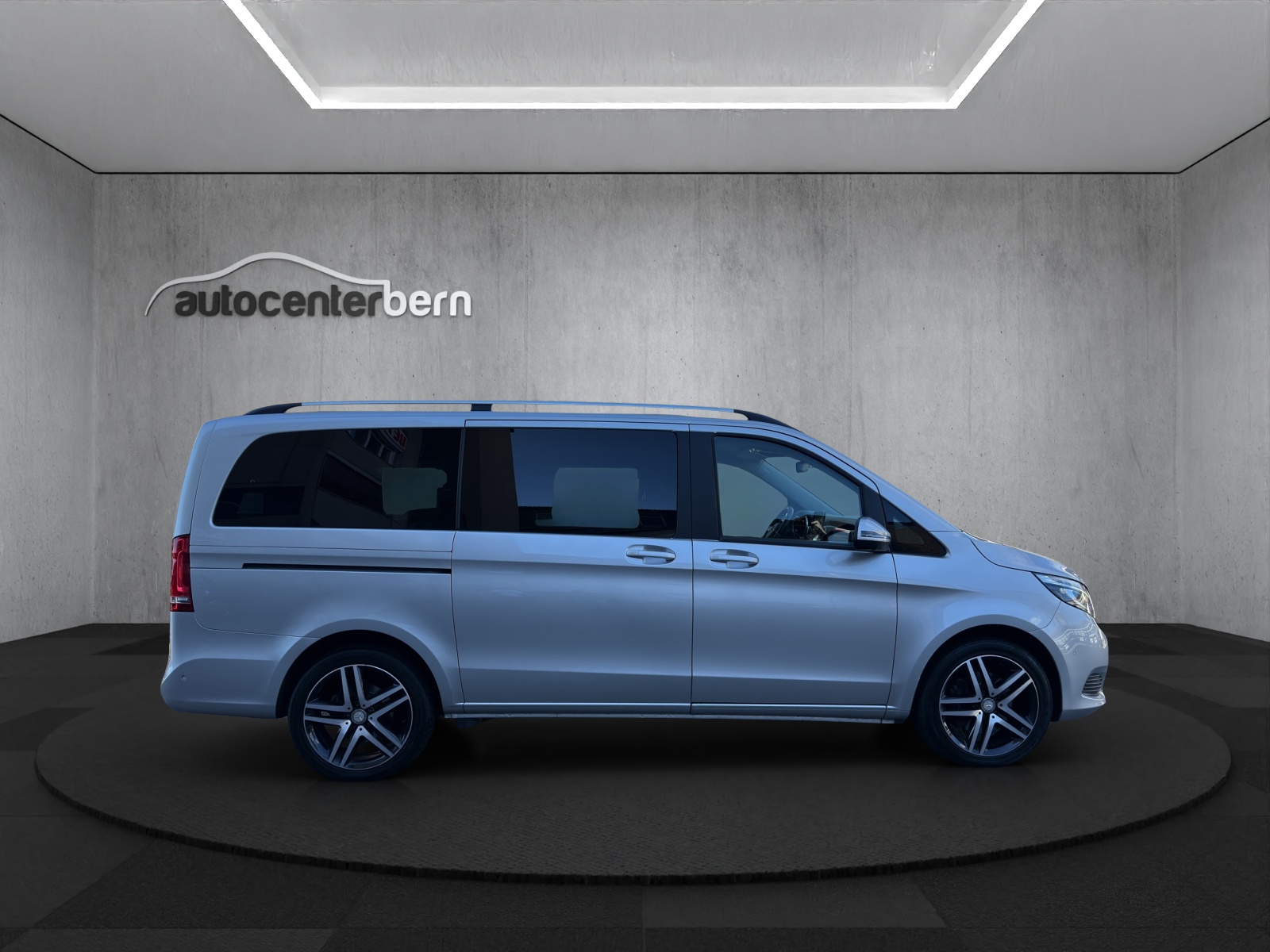 MERCEDES-BENZ V 250 d lang 4Matic 7G-Tronic-image-7