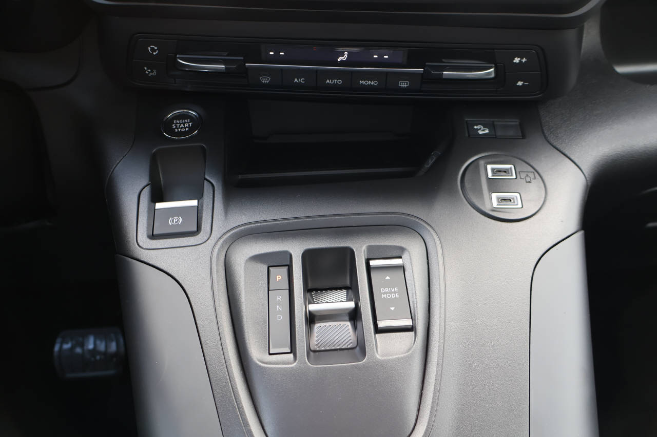 FIAT E-Doblo Lounge-image-11