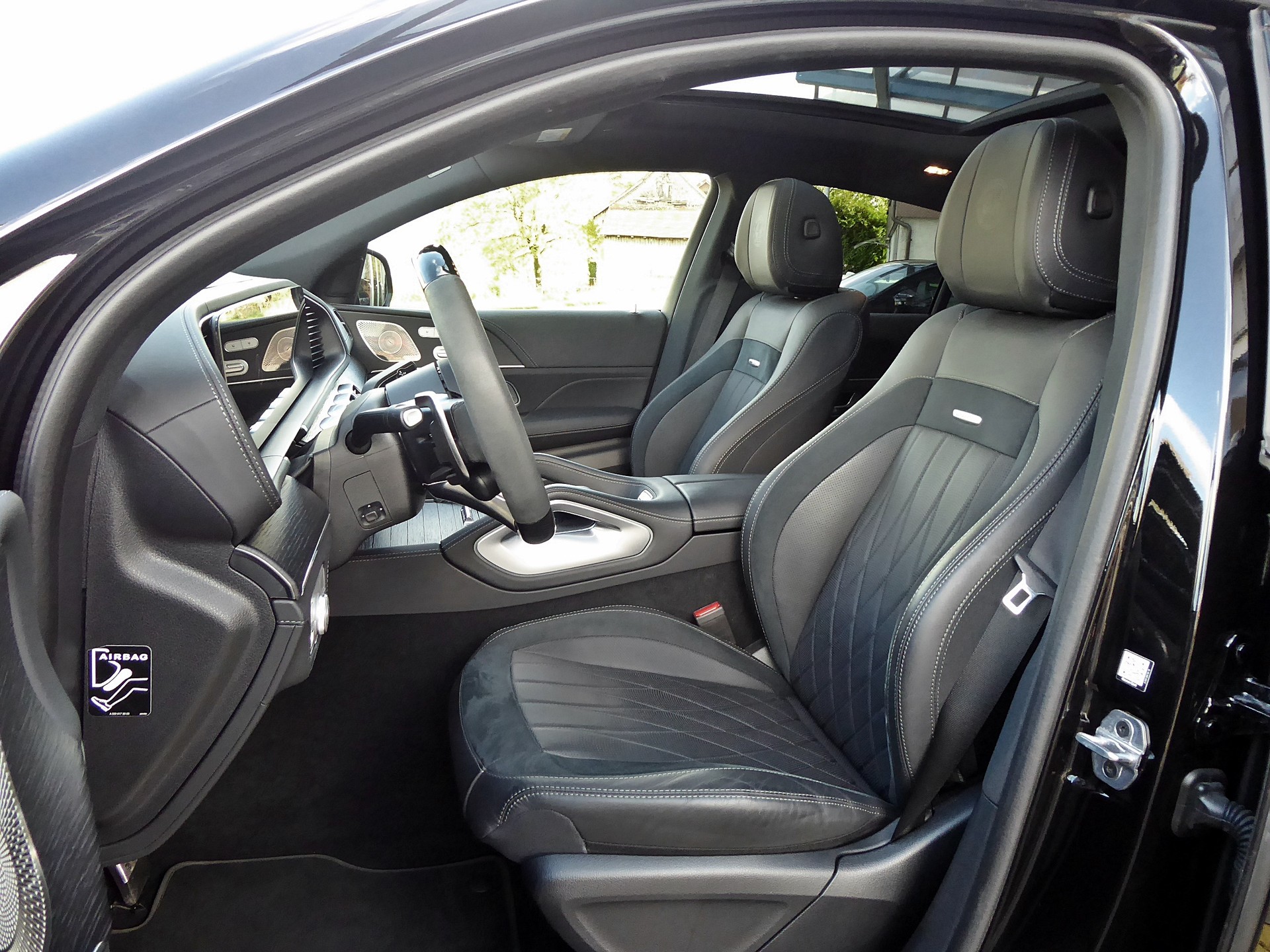 MERCEDES-BENZ GLE Coupé 63 S AMG 4Matic+ Speedshift-image-4