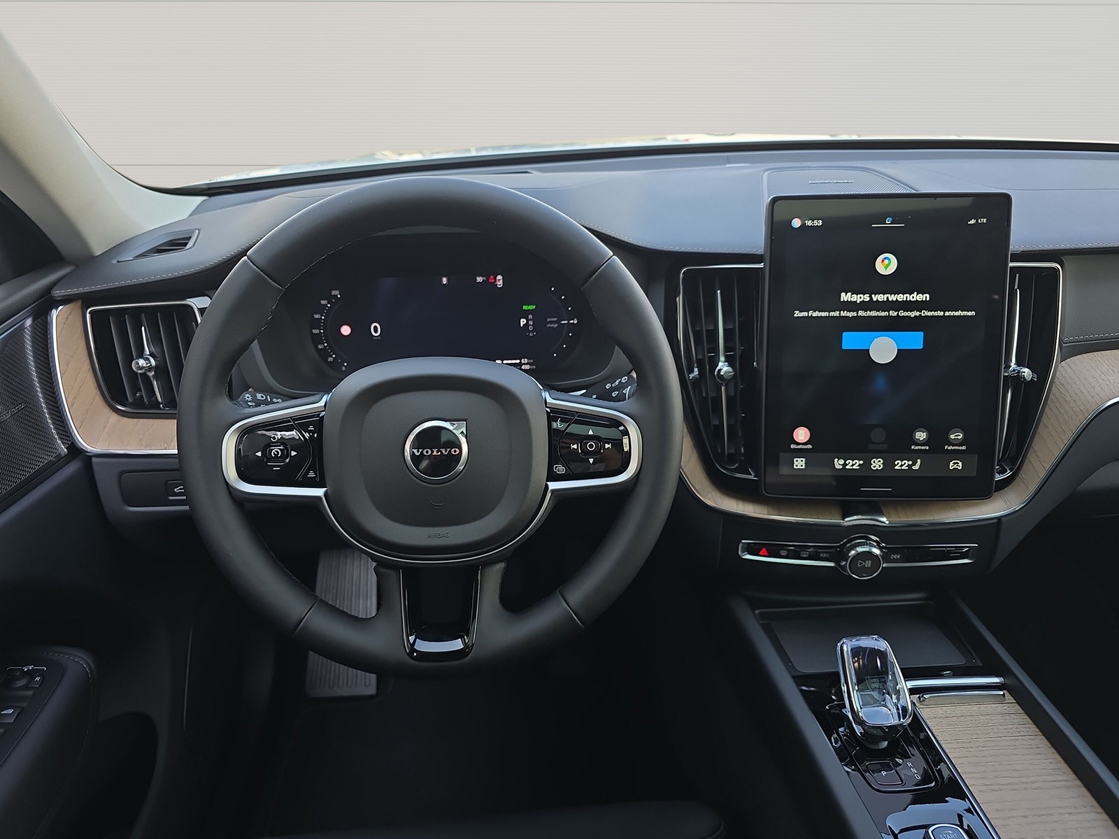 VOLVO XC60 2.0 T6 TE Ultra Dark eAWD-image-9