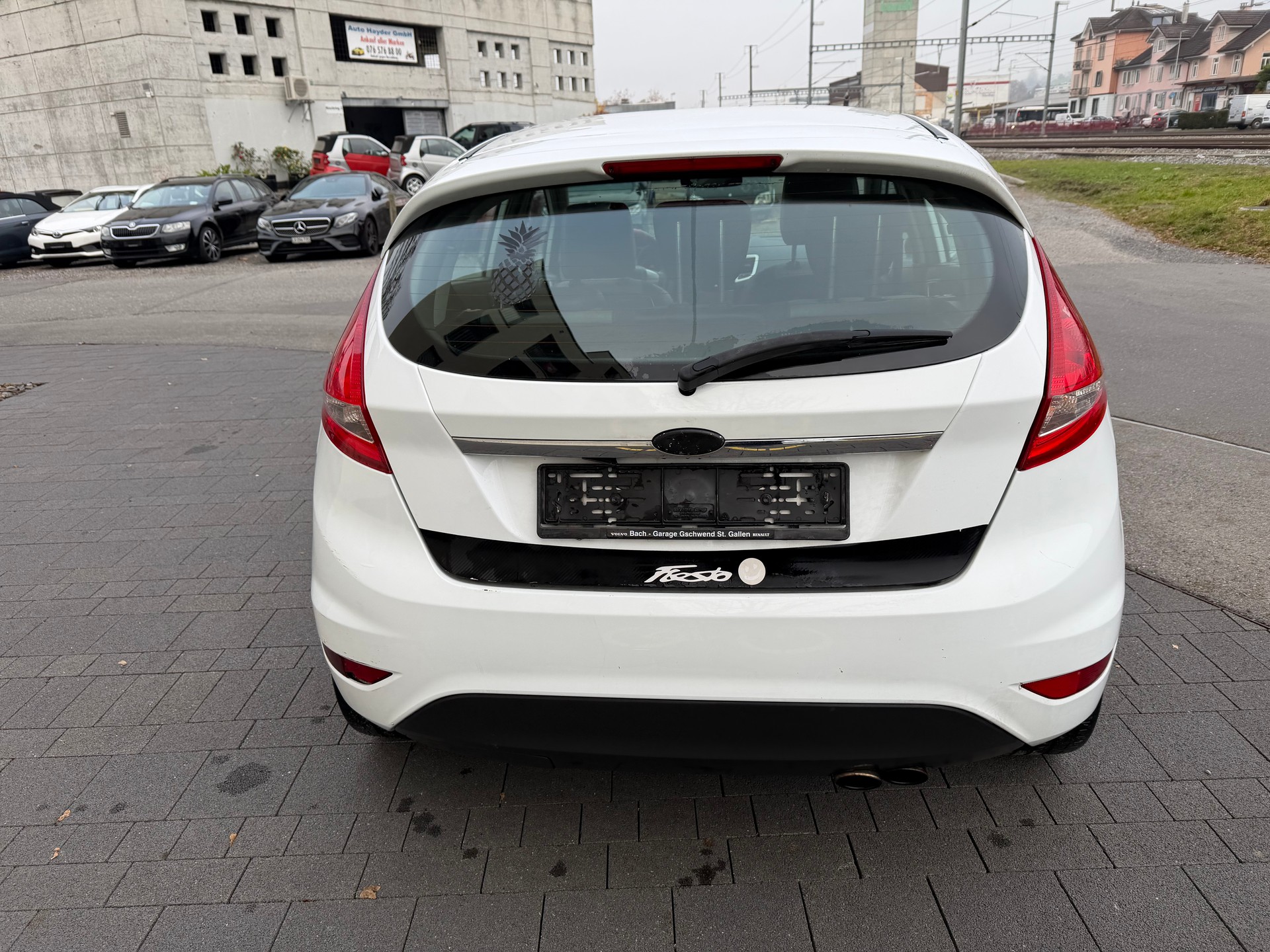 FORD Fiesta 1.6 16V Titanium-image-4