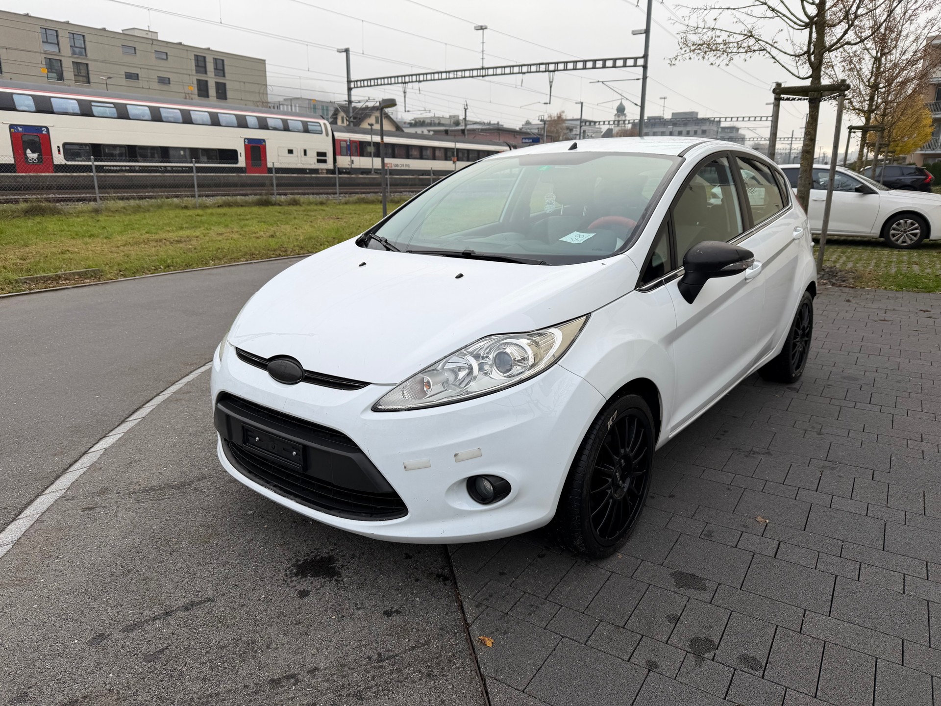 FORD Fiesta 1.6 16V Titanium-image-0