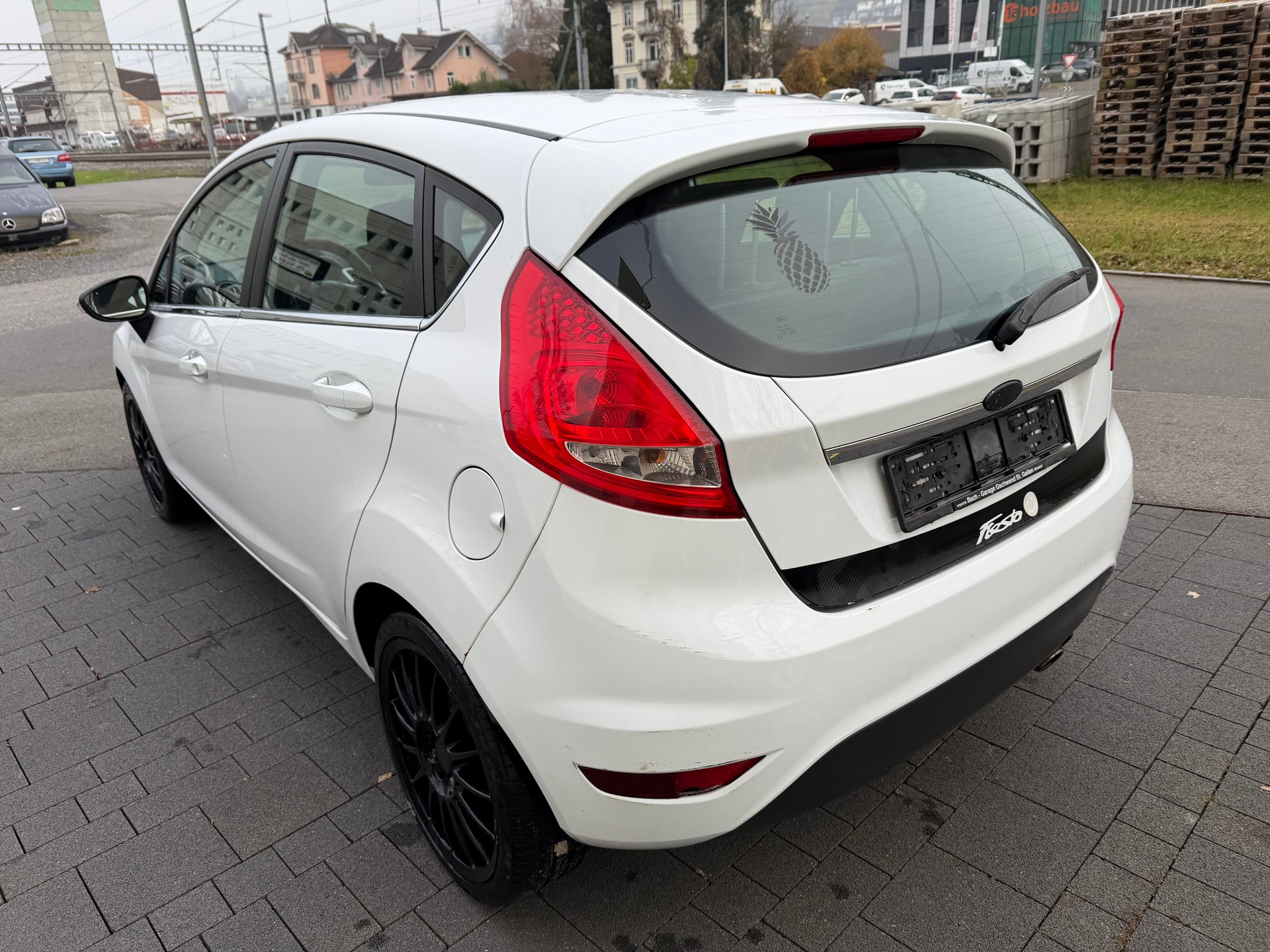 FORD Fiesta 1.6 16V Titanium-image-5