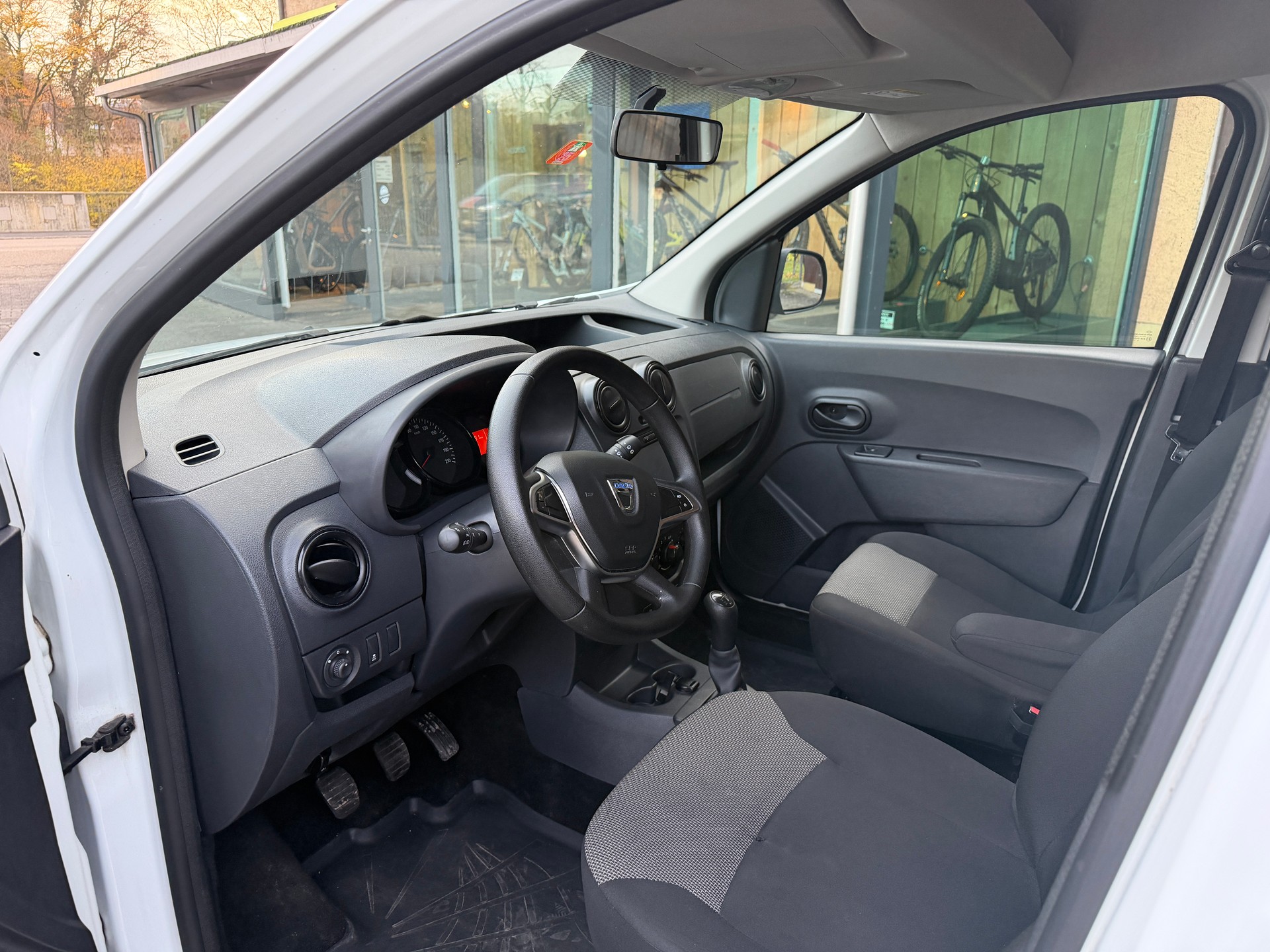 DACIA Dokker Van dCi 90 S&S Ambiance-image-6