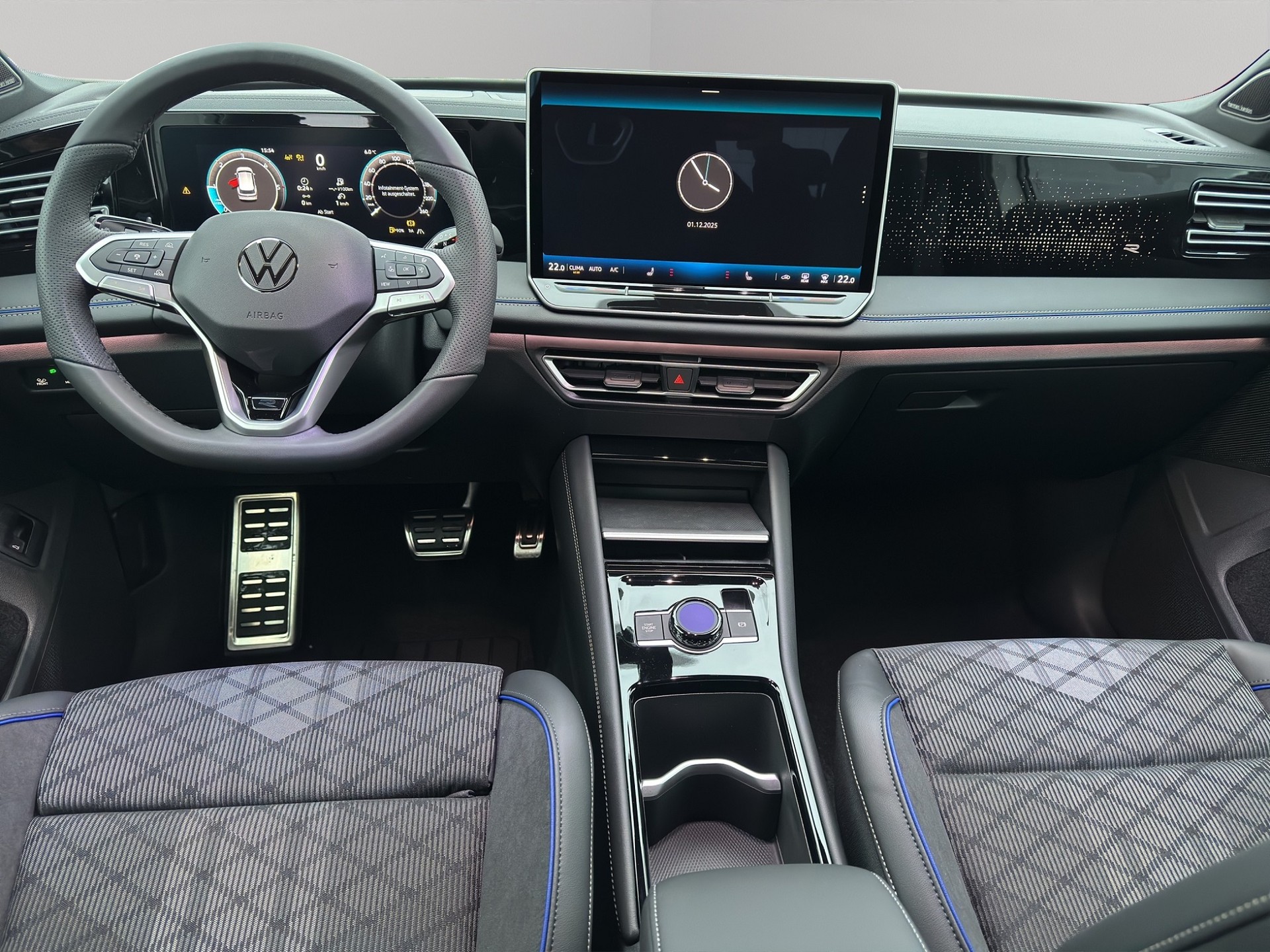 VW Tiguan 2.0 TSI DSG R-Line 4Motion-image-11
