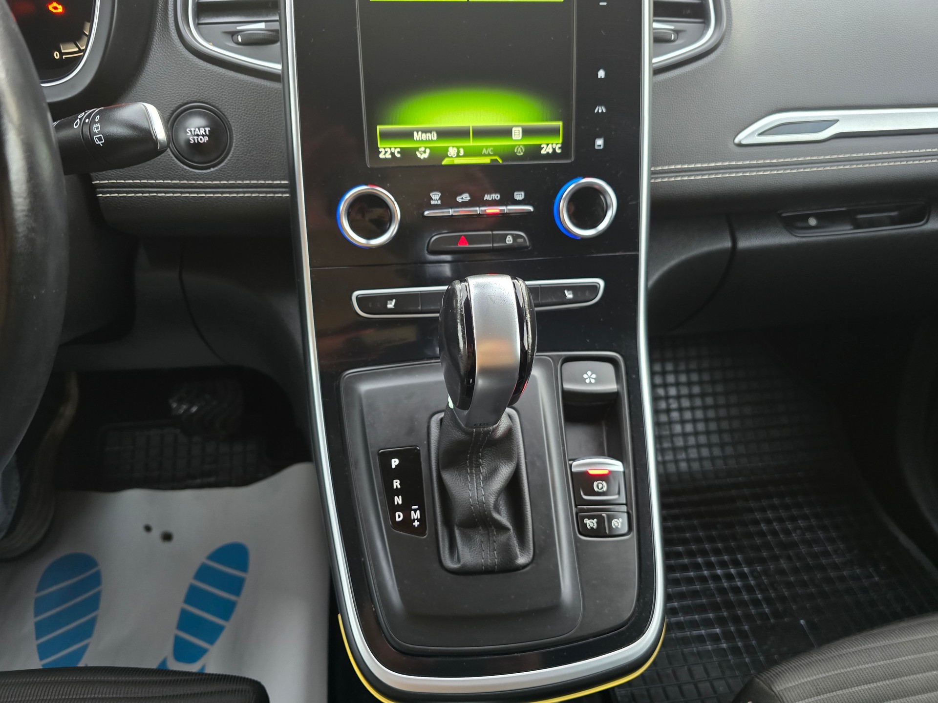 RENAULT Grand Scénic 1.6 dCi Bose EDC-image-19