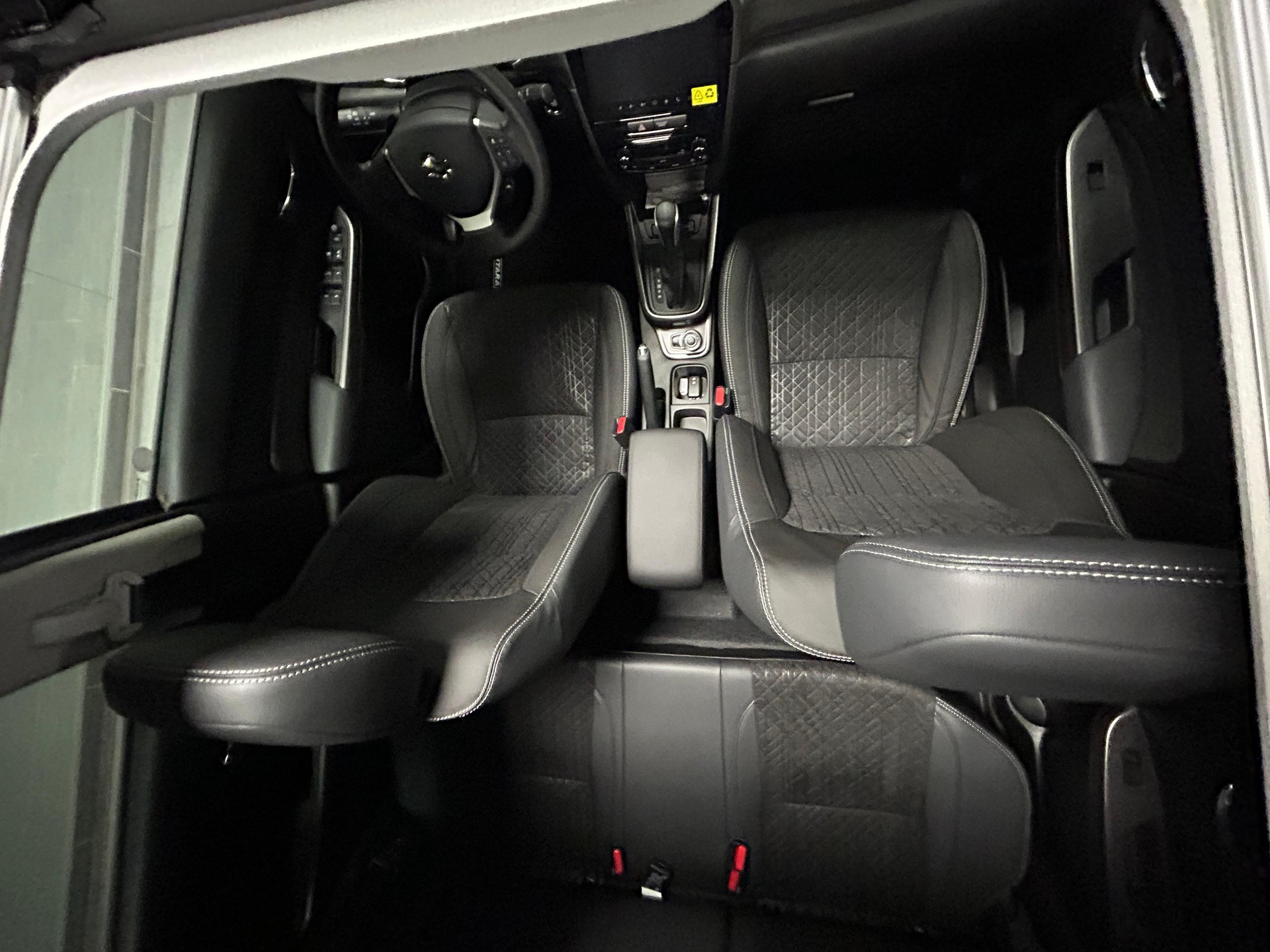 SUZUKI Vitara 1.4 T Compact Top Hybrid 4x4-showroom-element-1