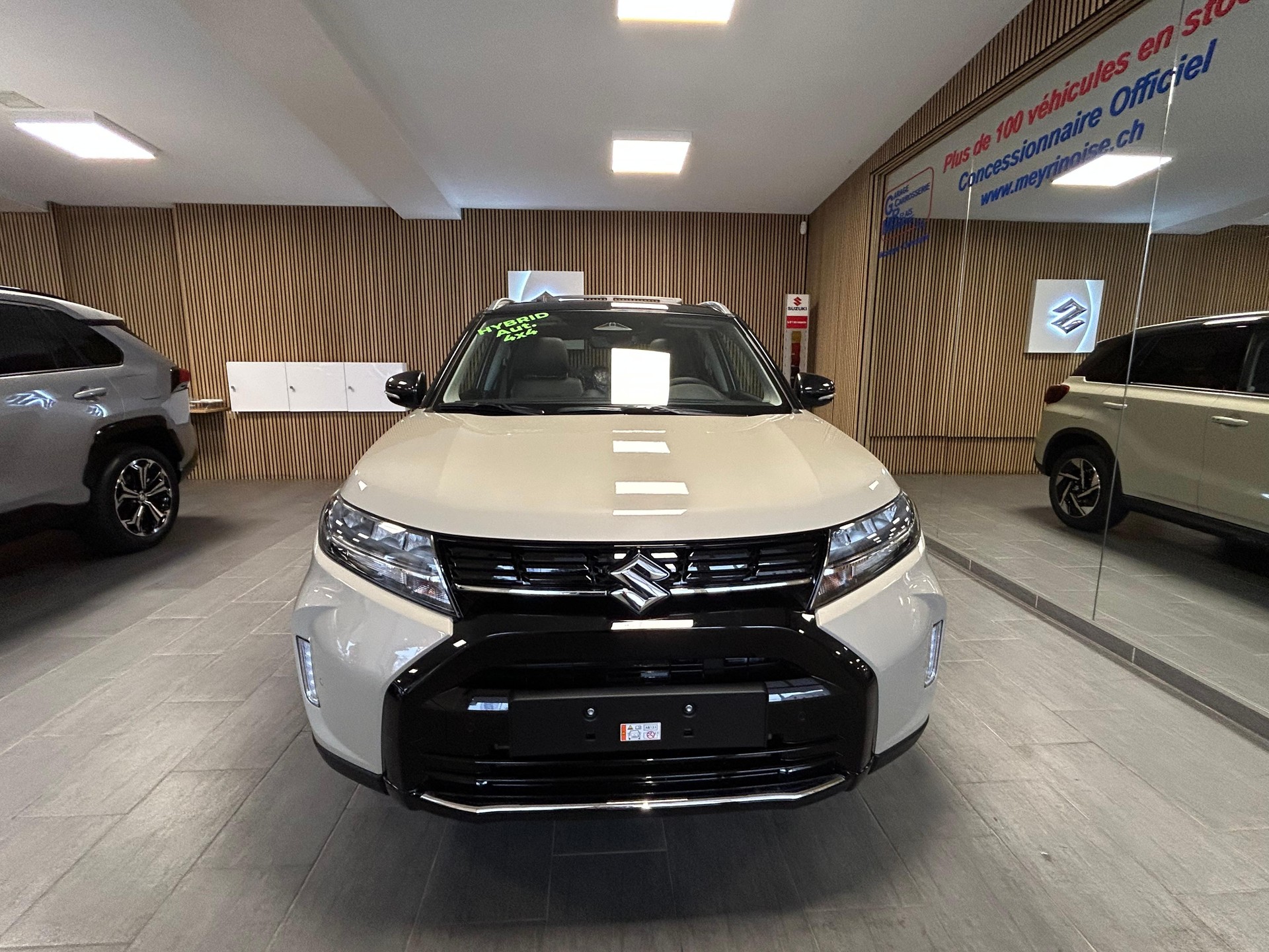 SUZUKI Vitara 1.4 T Compact Top Hybrid 4x4-image-4