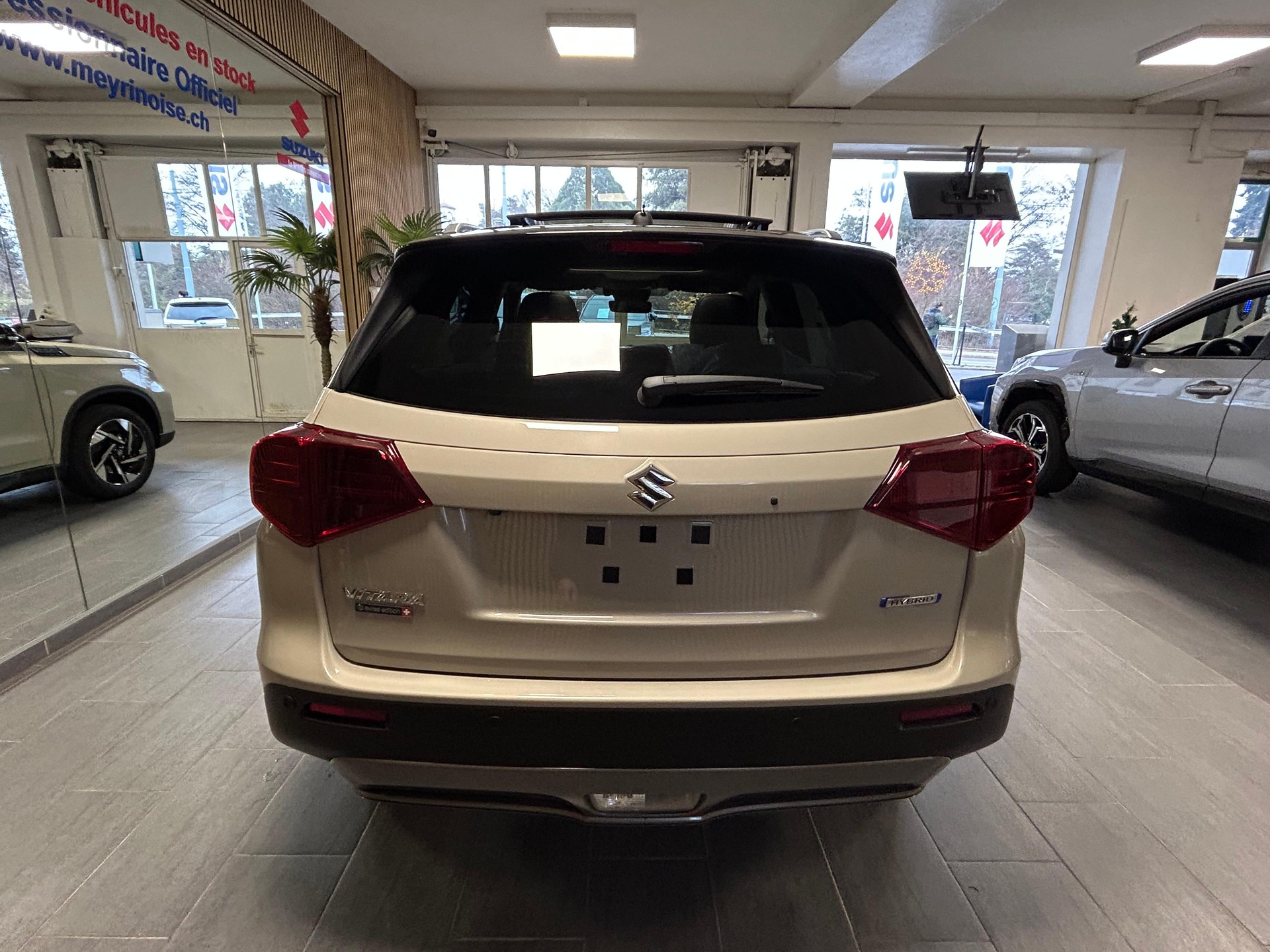 SUZUKI Vitara 1.4 T Compact Top Hybrid 4x4 4 ROUES HIVER OFFERT-image-7