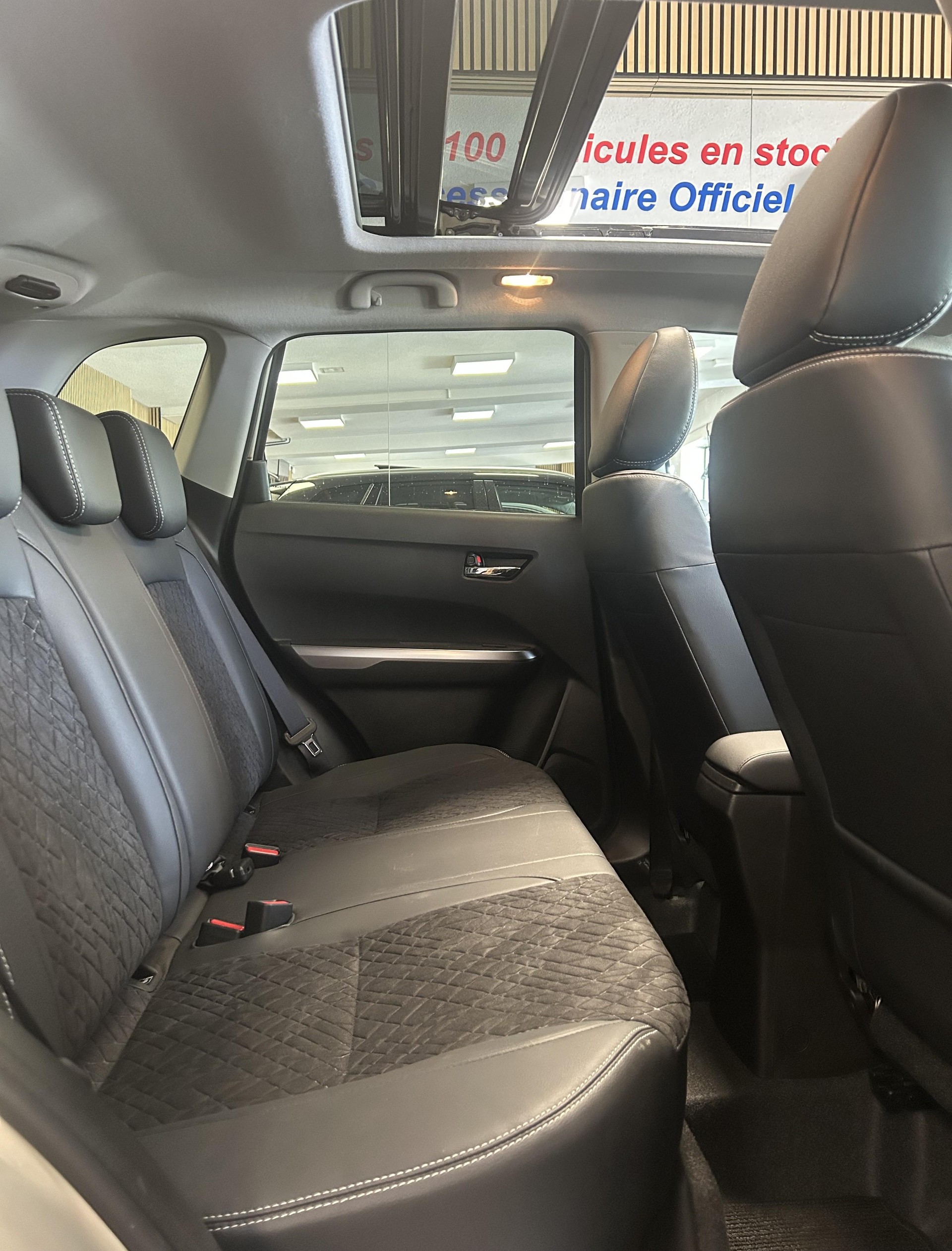 SUZUKI Vitara 1.4 T Compact Top Hybrid 4x4-image-17