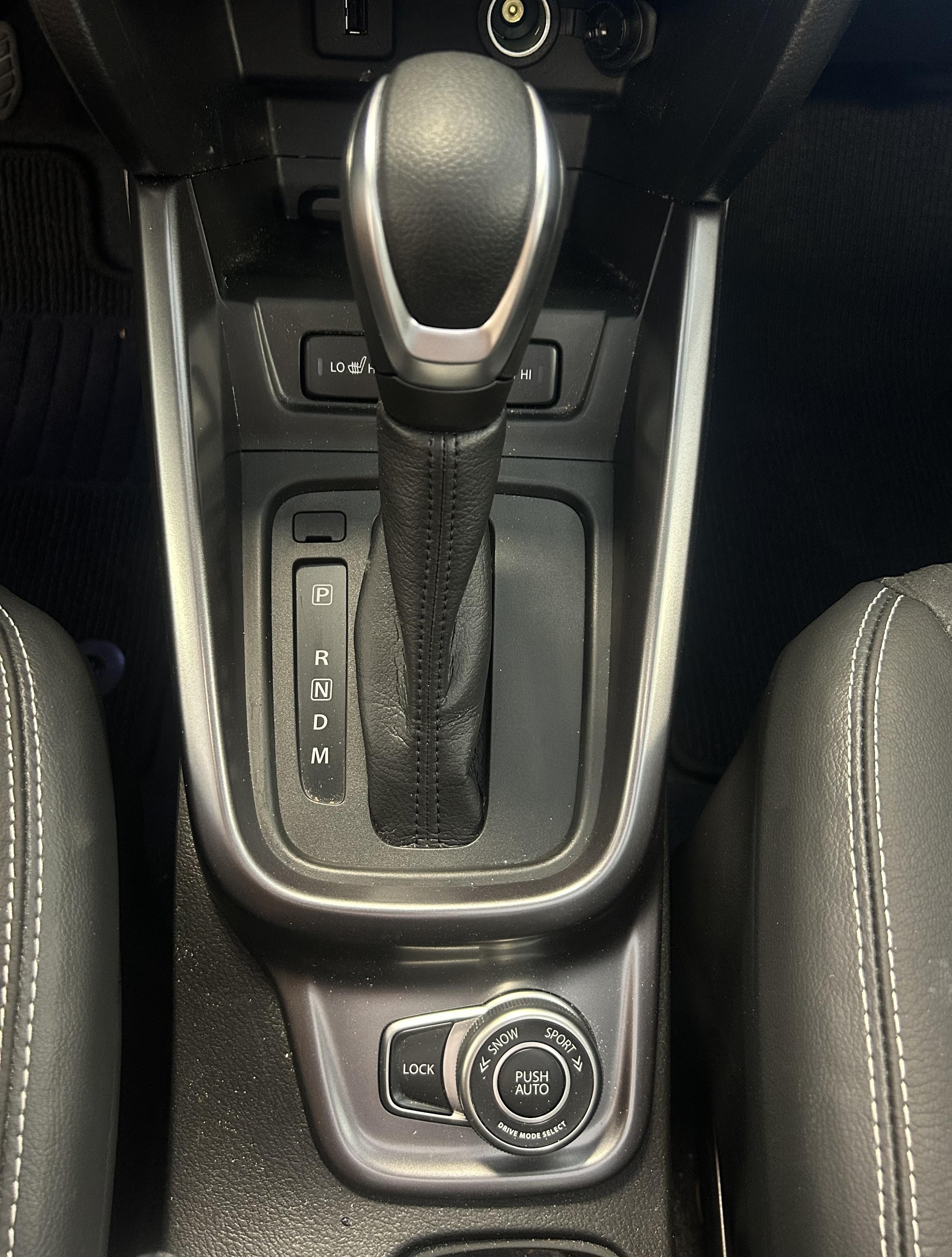 SUZUKI Vitara 1.4 T Compact Top Hybrid 4x4 4 ROUES HIVER OFFERT-image-11