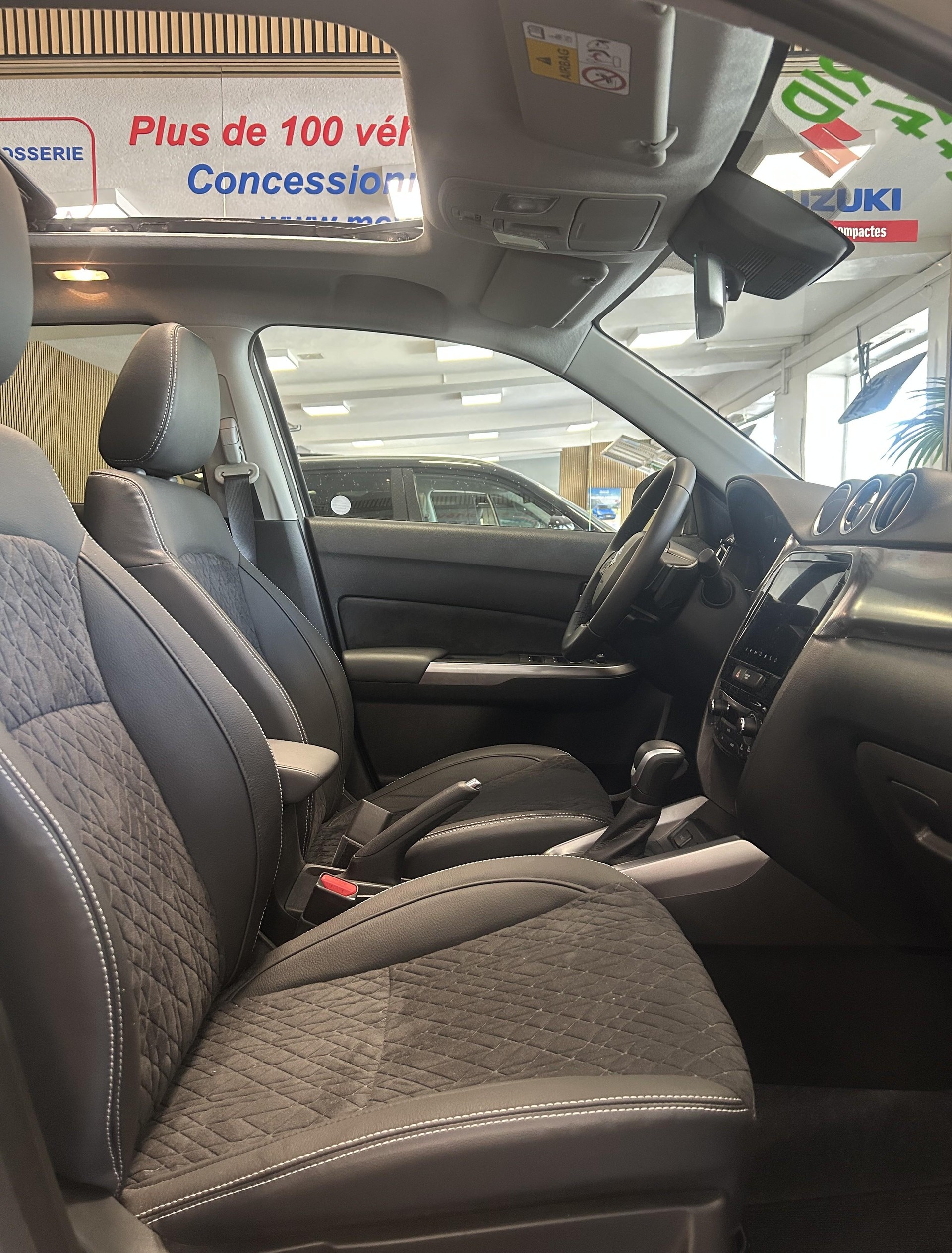 SUZUKI Vitara 1.4 T Compact Top Hybrid 4x4-image-15