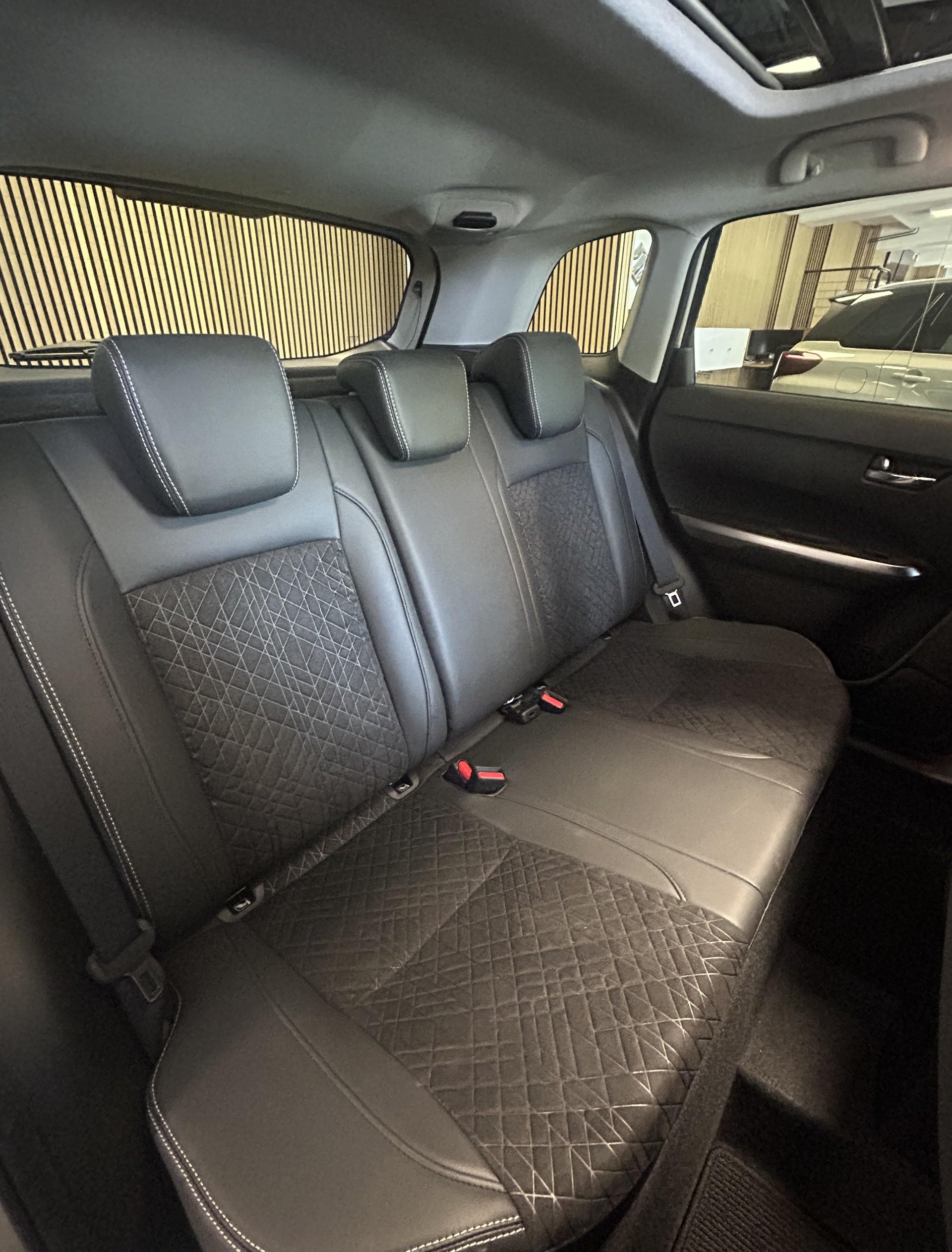 SUZUKI Vitara 1.4 T Compact Top Hybrid 4x4-image-18