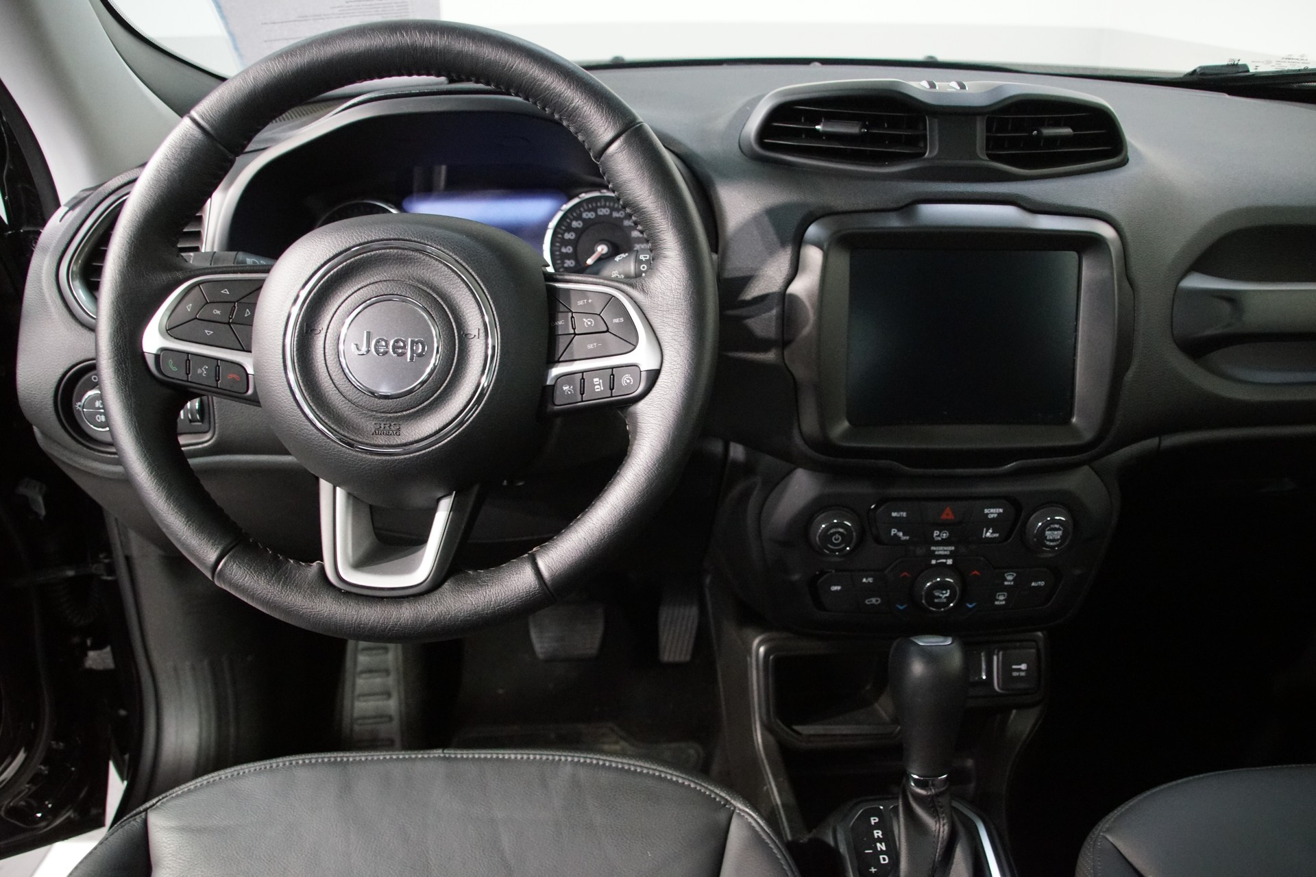 JEEP Renegade 1.5 MHEV Swiss Limited Sky-image-16
