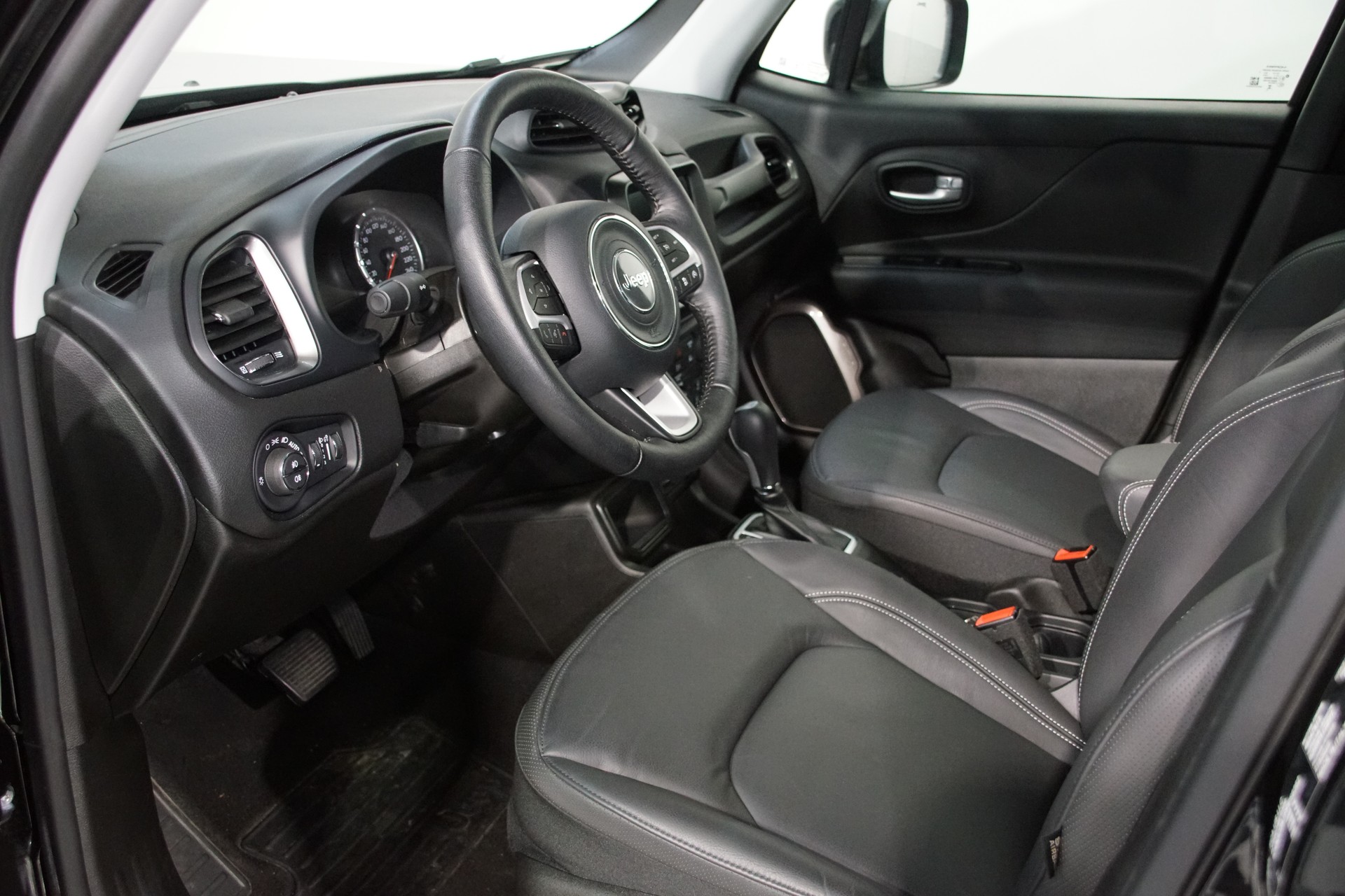 JEEP Renegade 1.5 MHEV Swiss Limited Sky-image-11