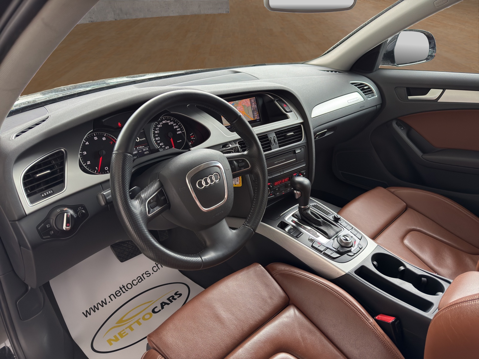AUDI A4 allroad 2.0 TFSI quattro S-tronic-image-8