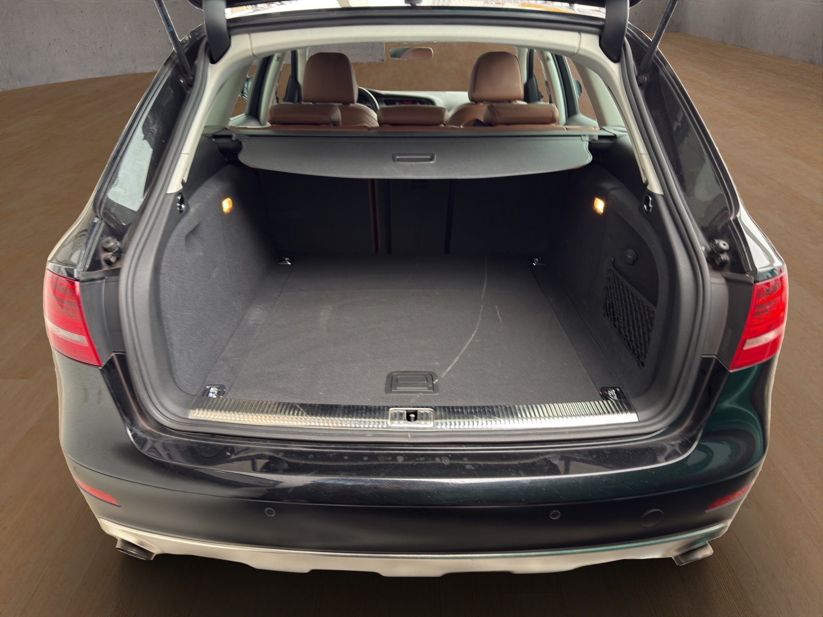AUDI A4 allroad 2.0 TFSI quattro S-tronic-image-15