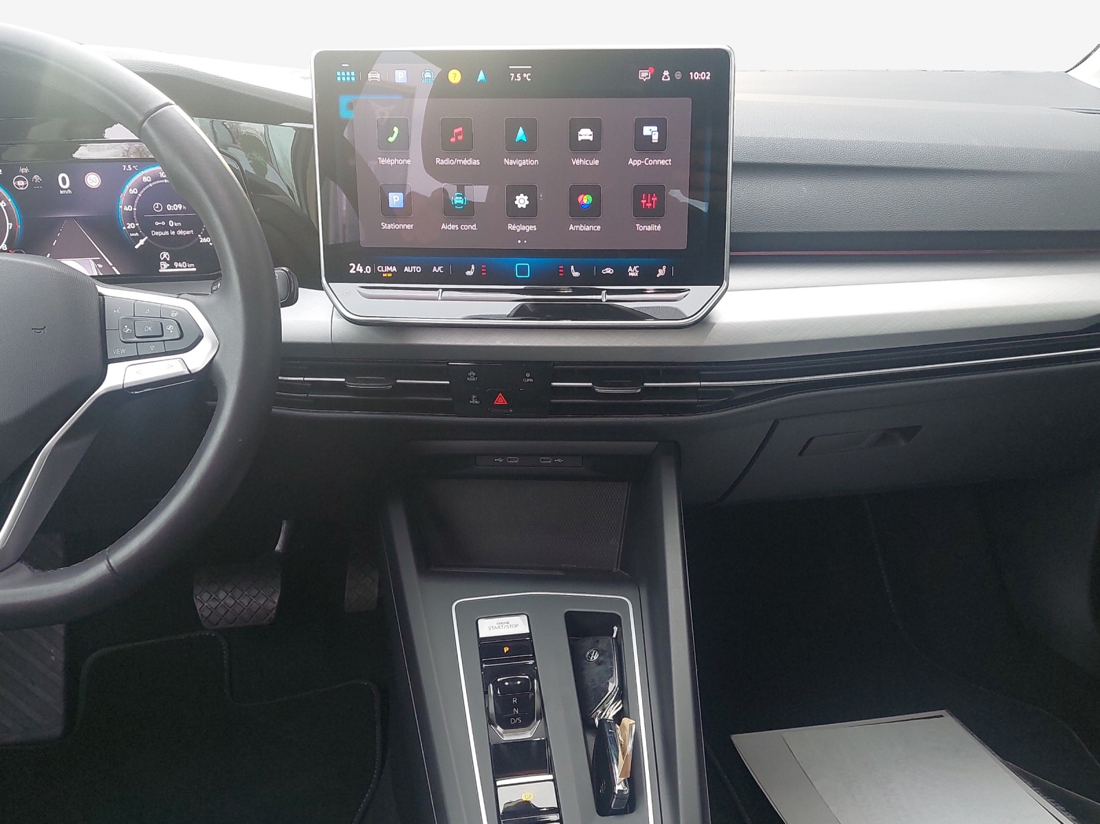 VW Golf Variant 1.5 eTSI mHEV Life-image-10