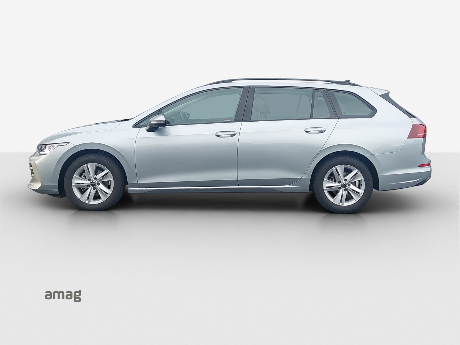 VW Golf Variant 1.5 eTSI mHEV Life-image-1
