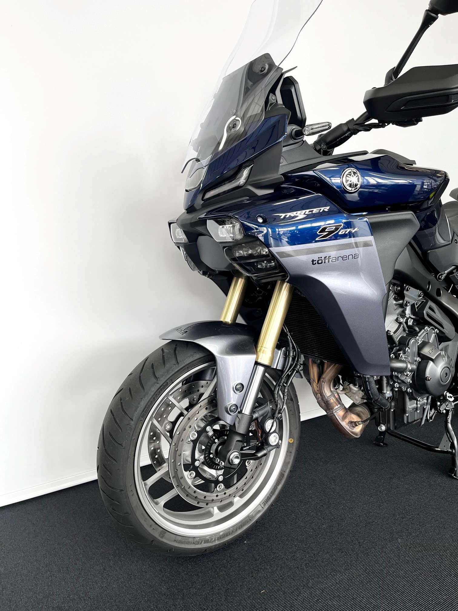 YAMAHA Tracer 9 GT+ Y-AMT-showroom-element-2