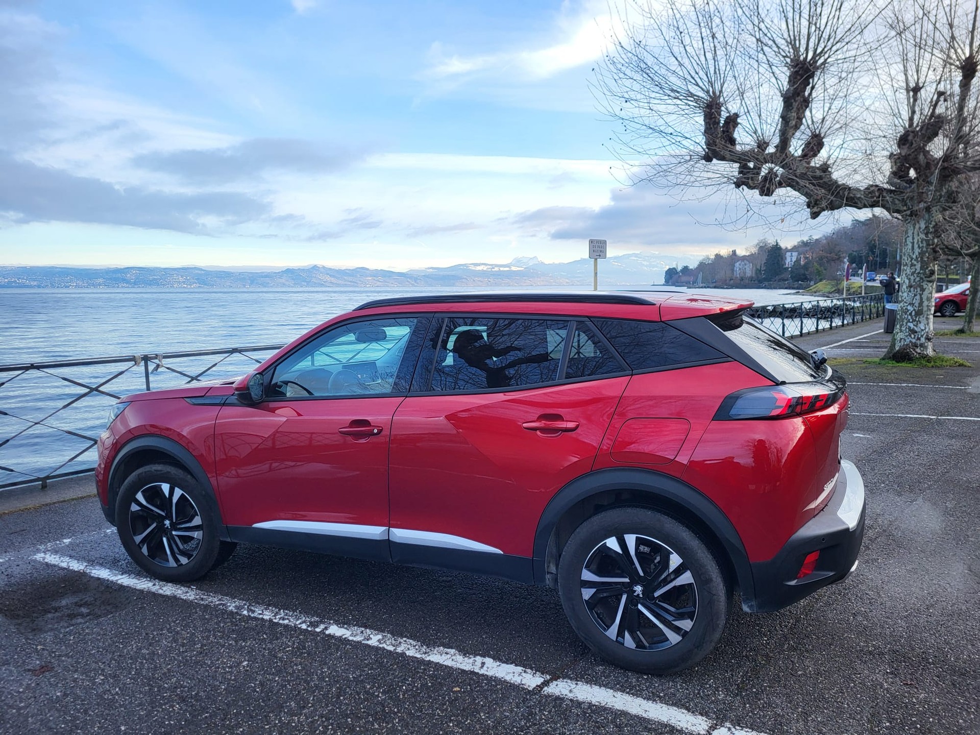 PEUGEOT 2008 1.2 PureTech 130 Allure 2022-image-0