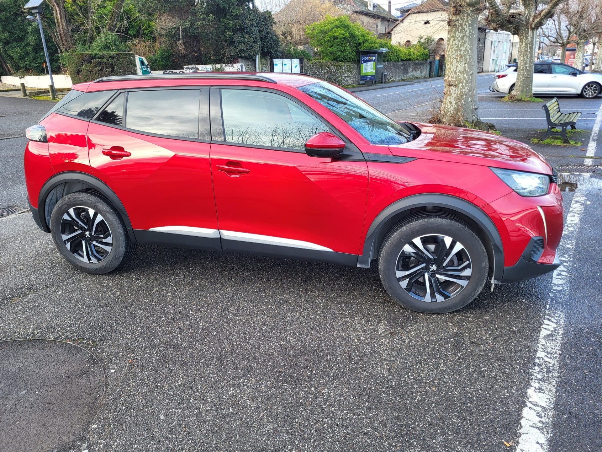 PEUGEOT 2008 1.2 PureTech 130 Allure 2022-image-3
