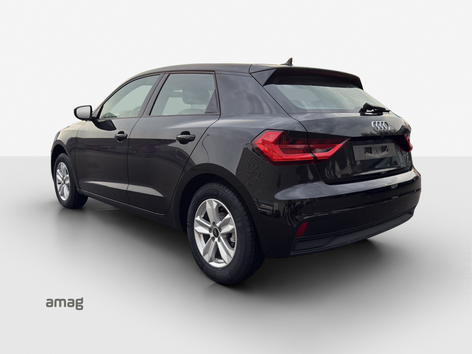 AUDI A1 Sportback 30 TFSI Attraction S-tronic-image-2