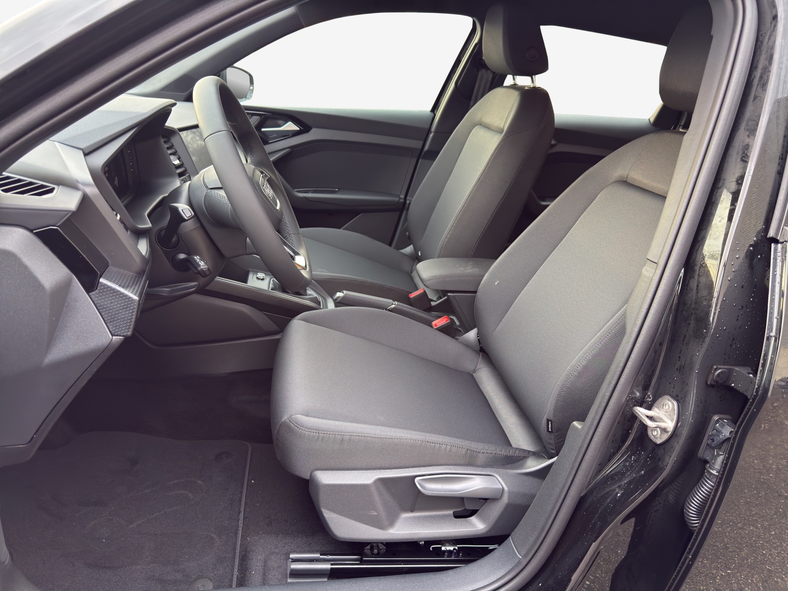 AUDI A1 Sportback 30 TFSI Attraction S-tronic-image-7
