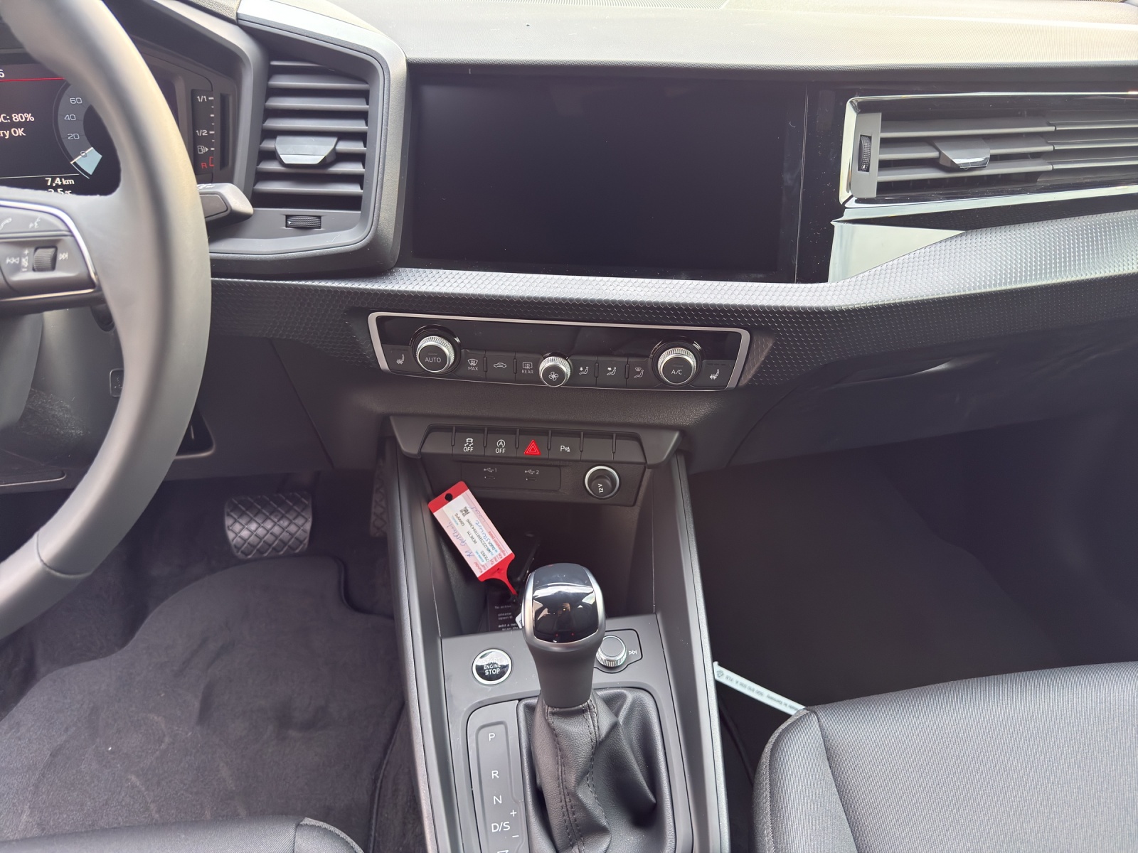 AUDI A1 Sportback 30 TFSI Attraction S-tronic-image-10