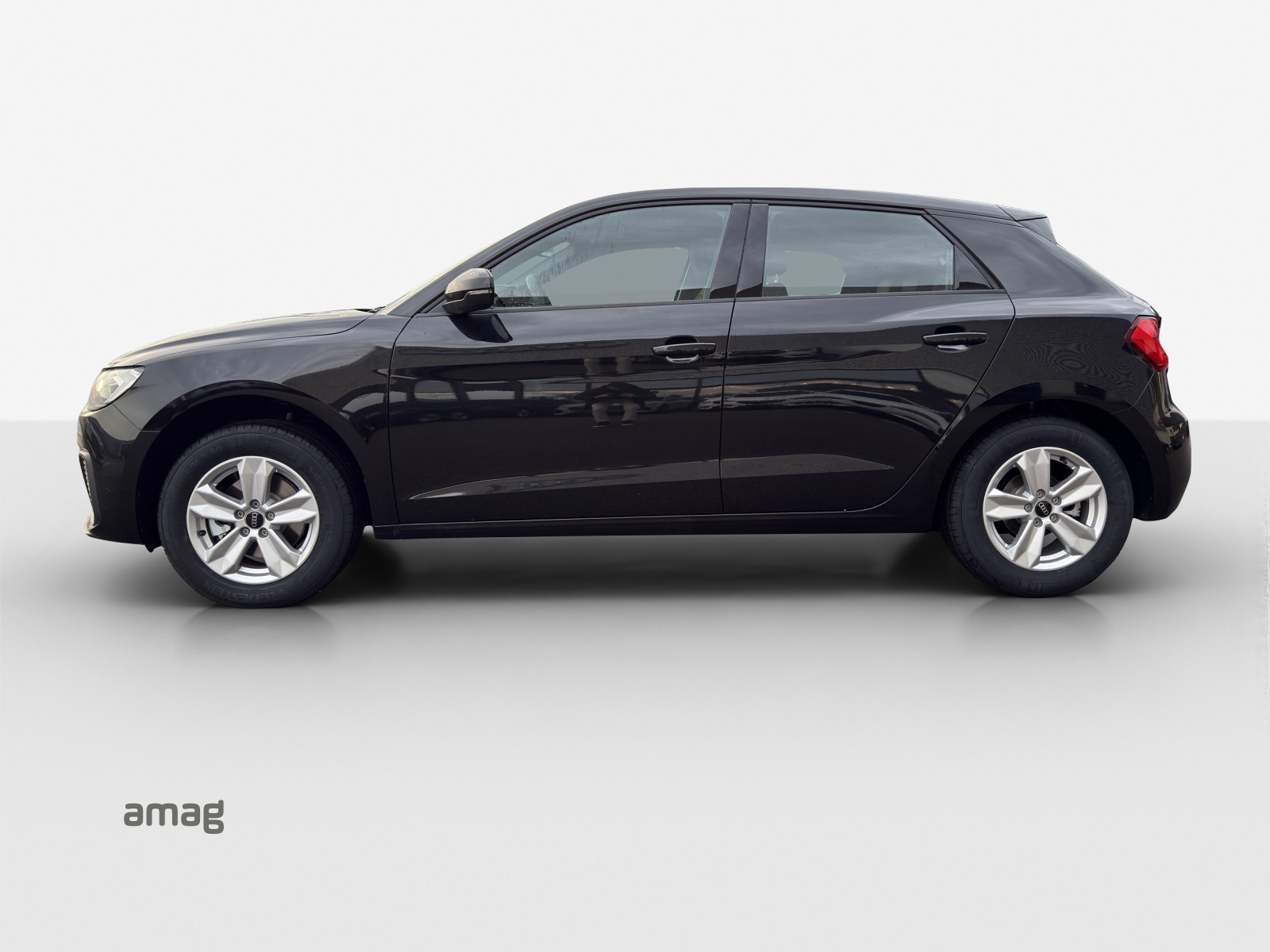 AUDI A1 Sportback 30 TFSI Attraction S-tronic-image-1