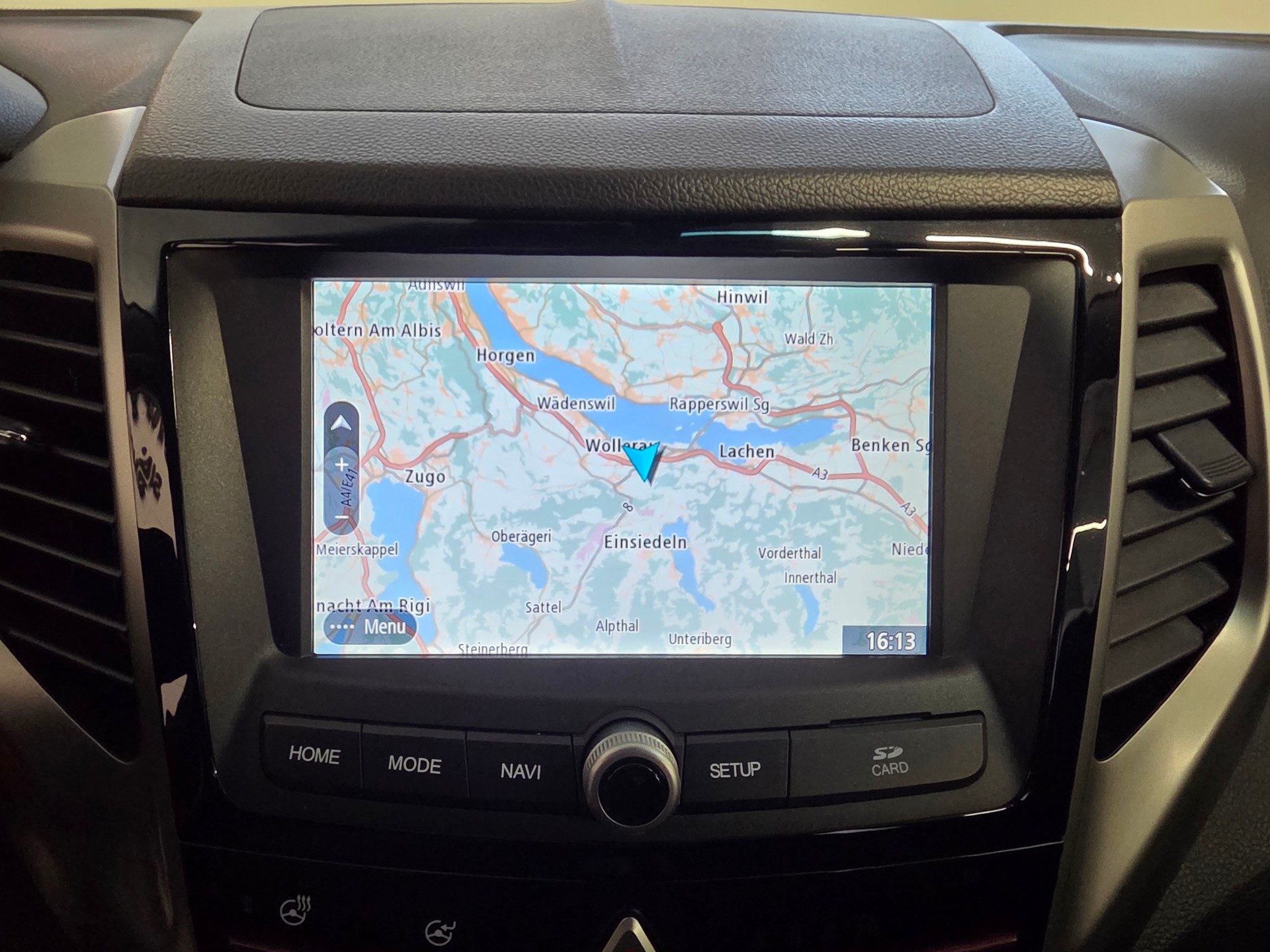 KGM-SsangYong Tivoli 1.6 eXDi ME Limited Edition 4WD-image-6
