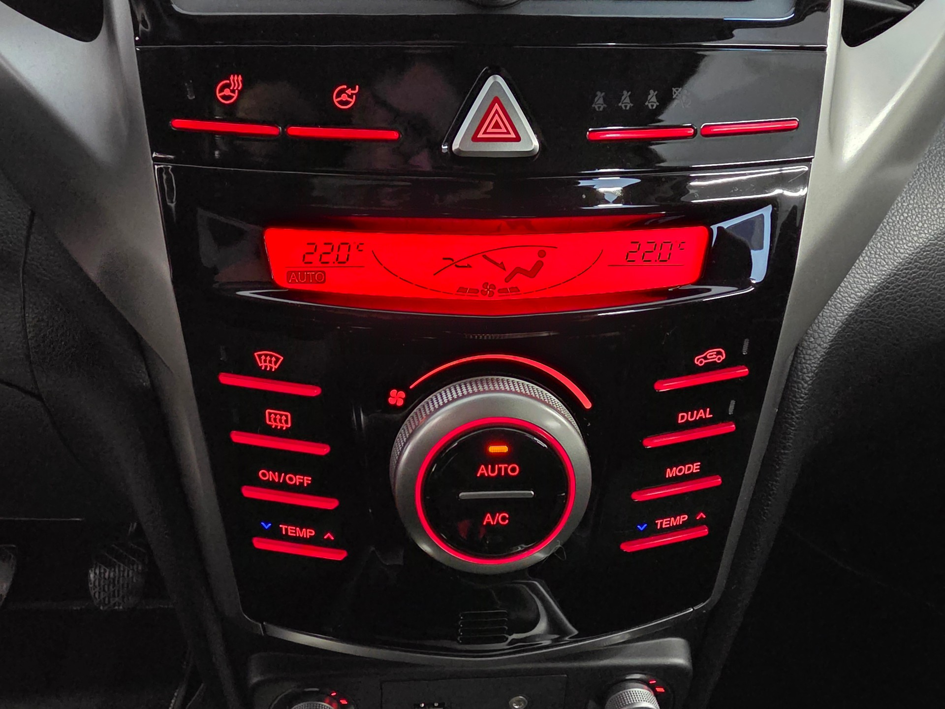 KGM-SsangYong Tivoli 1.6 eXDi ME Limited Edition 4WD-image-10