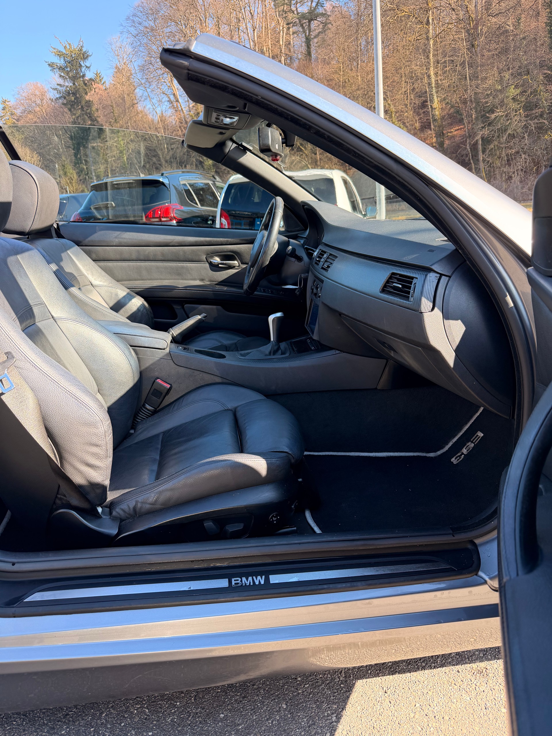BMW 325i Cabriolet-image-10
