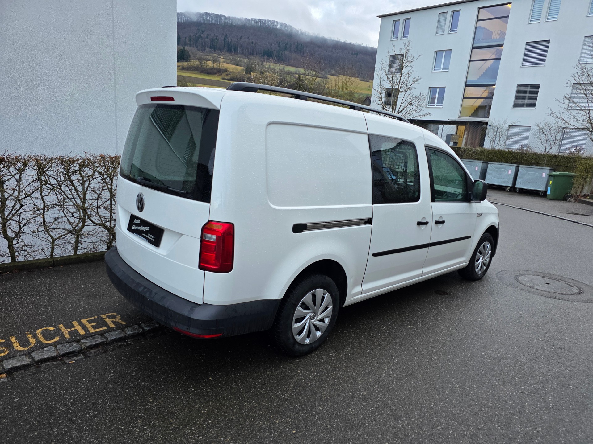 VW Caddy Maxi 2.0TDI BlueMotion Technology-image-4