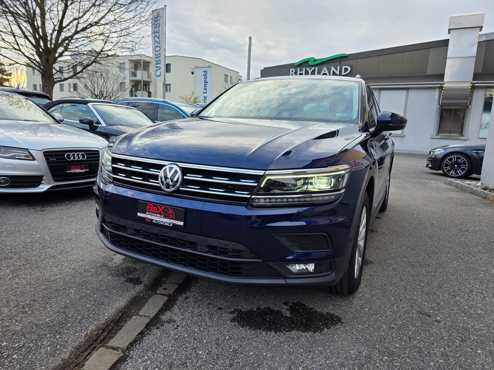 VW Tiguan 2.0TSI Comfortline 4Motion DSG-image-5