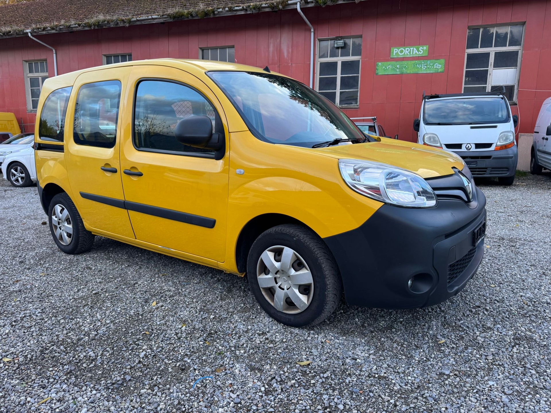 RENAULT Kangoo Maxi dCi 115 ENERGY Business 2 Pl./2 pl.-image-1