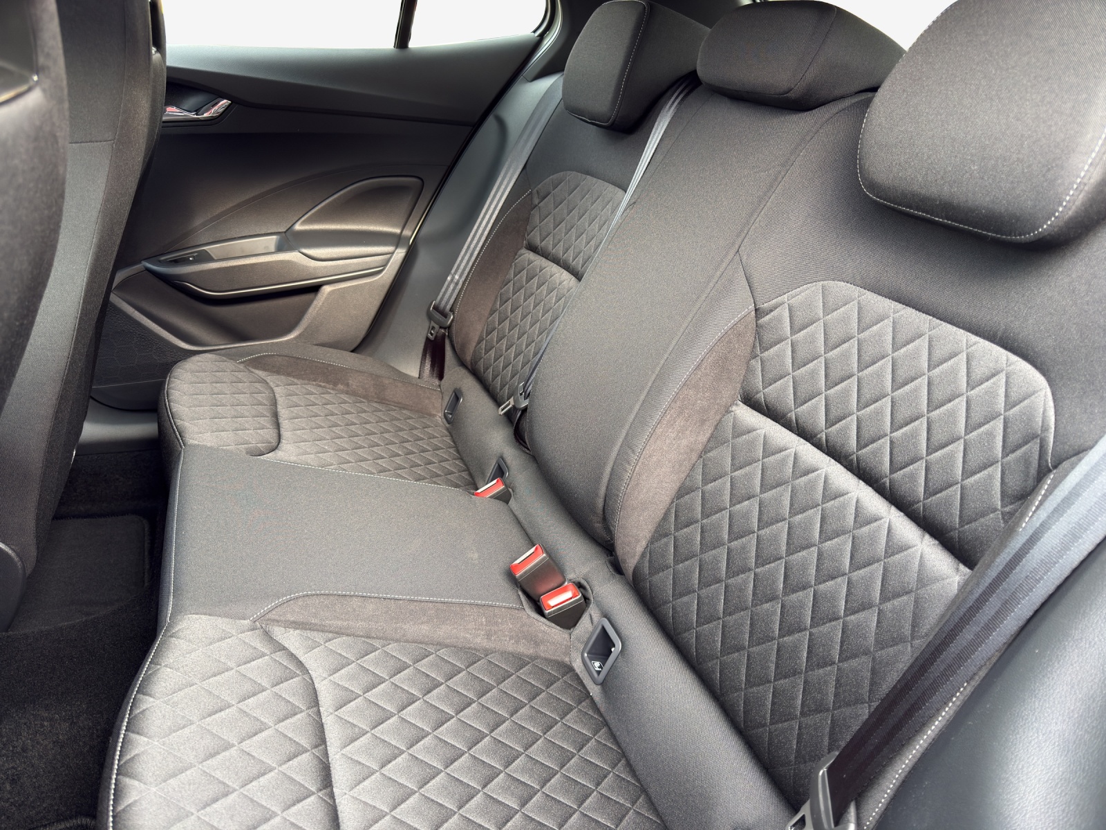SKODA Fabia 1.5 TSI Dynamic DSG-image-9