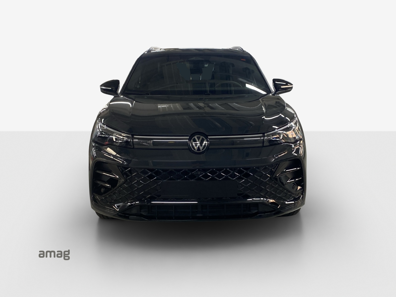 VW Tiguan 2.0 TSI DSG R-Line 4Motion-image-6