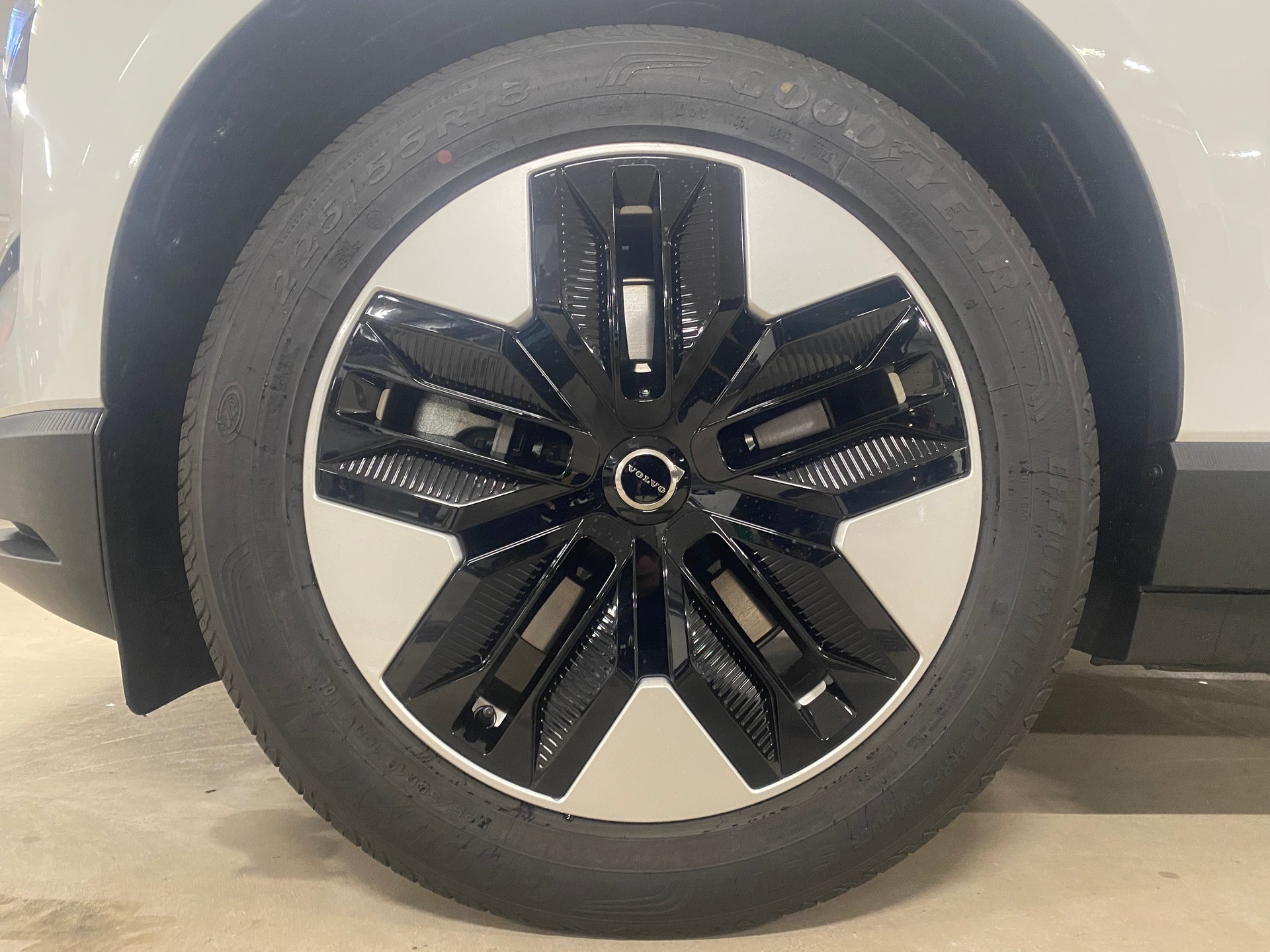 VOLVO EX30 E60 Core - Worker-image-5
