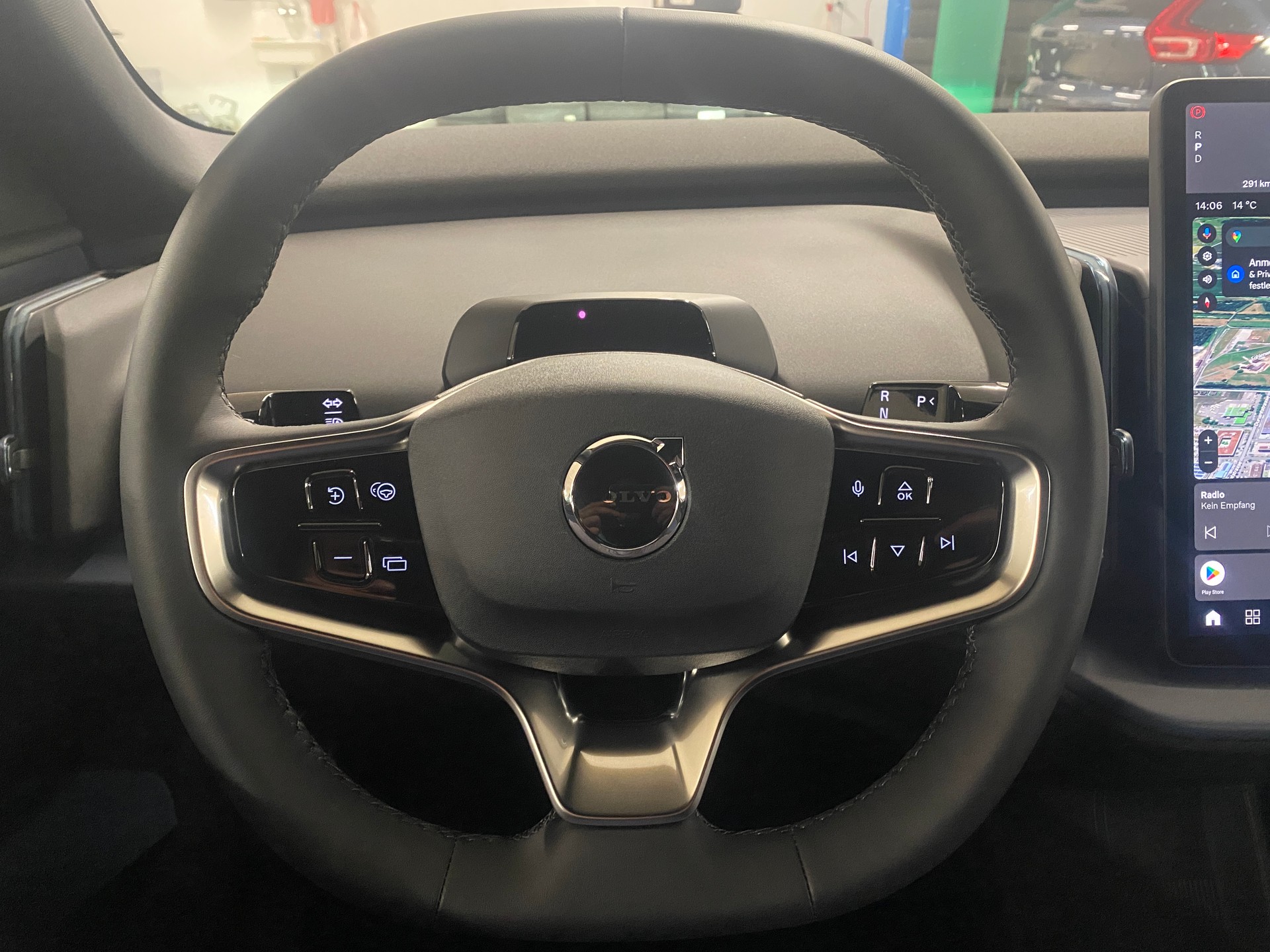 VOLVO EX30 E60 Core - Worker-image-8