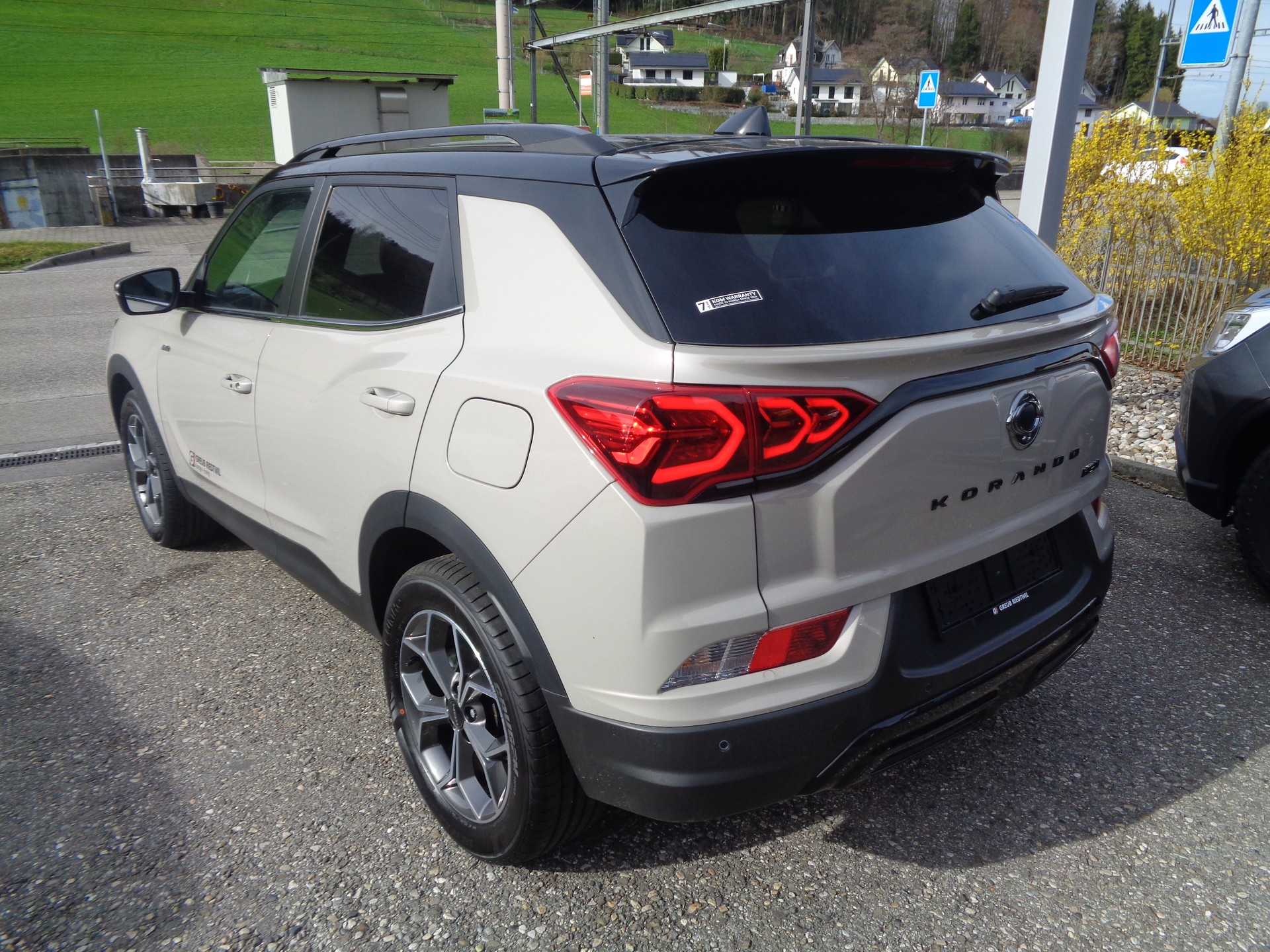 KGM-SsangYong Korando 1.5 T GDI Steel 4WD Automat-image-3