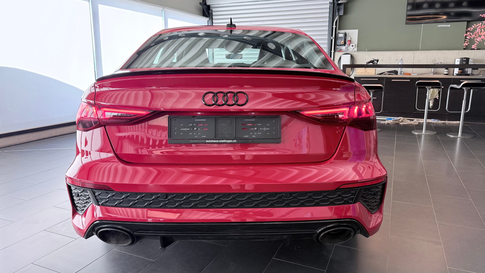 AUDI RS3 Limousine 2.5 TFSI quattro S-Tronic-image-20