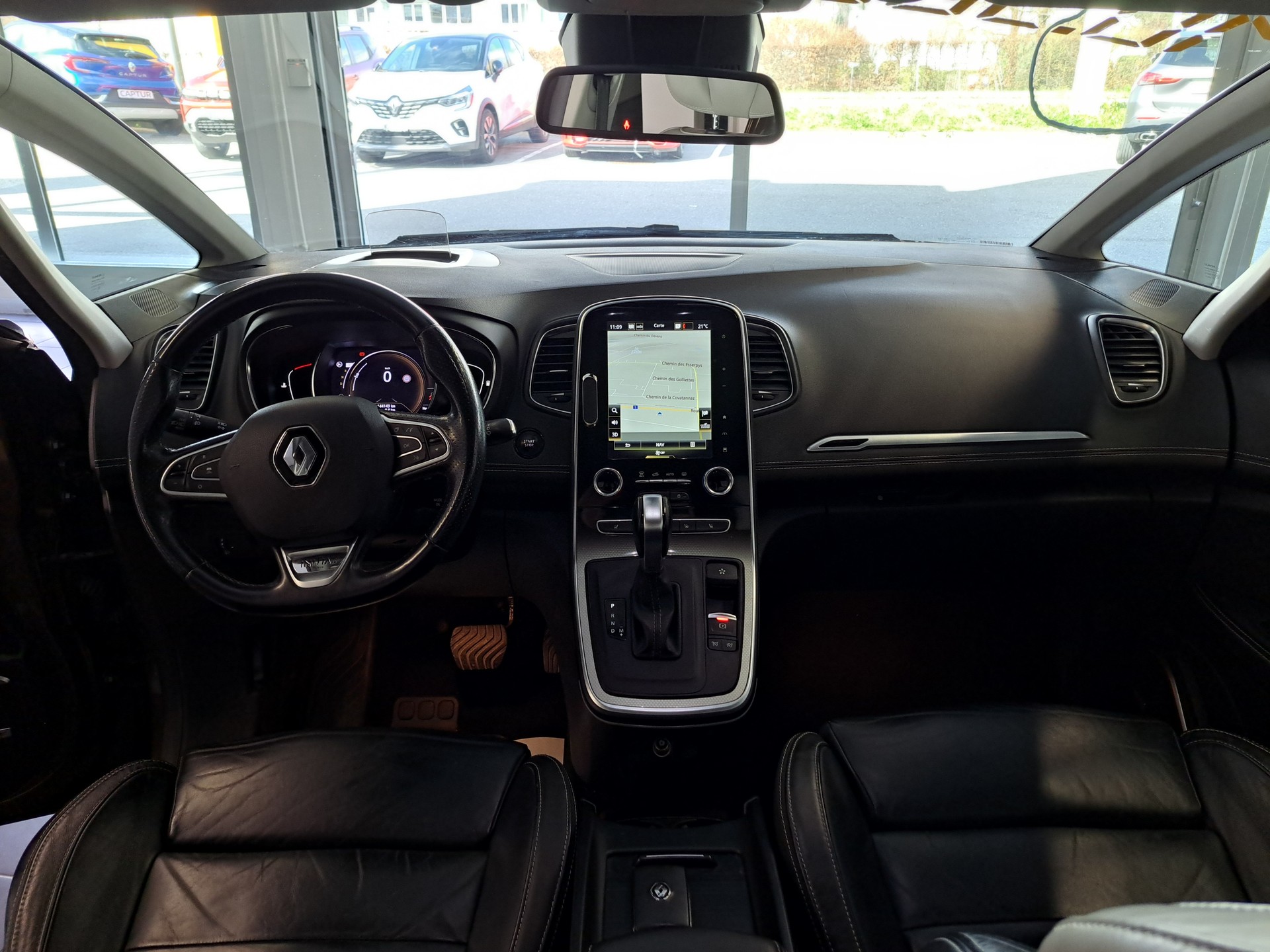 RENAULT Grand Scénic 1.3 16V Turbo Initiale Paris EDC-image-8