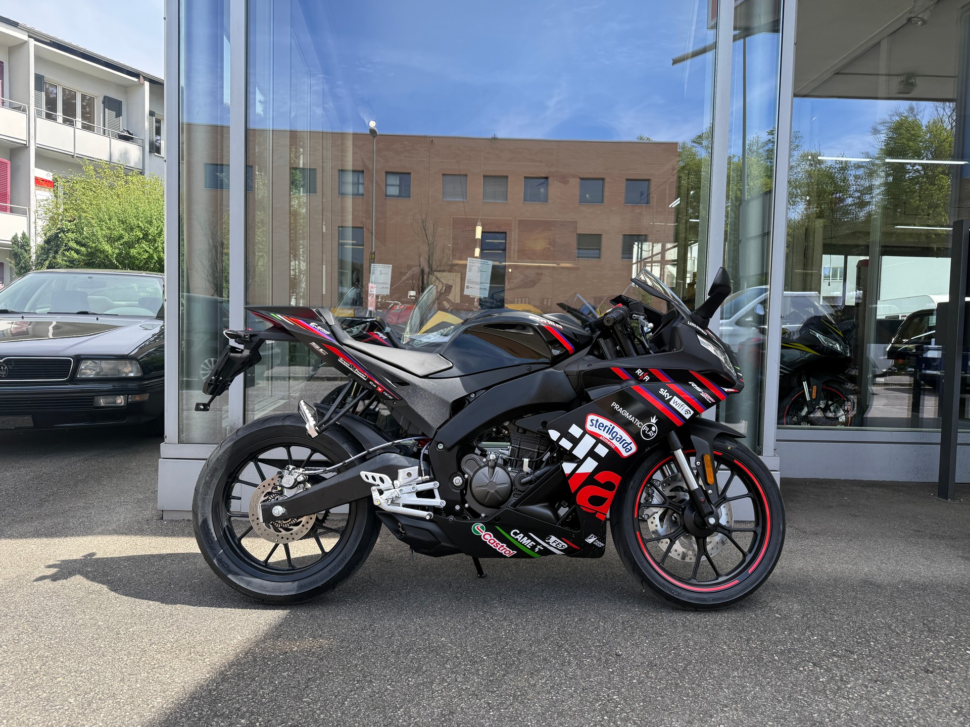 APRILIA RS 125 GP Replica E5+-showroom-element-2