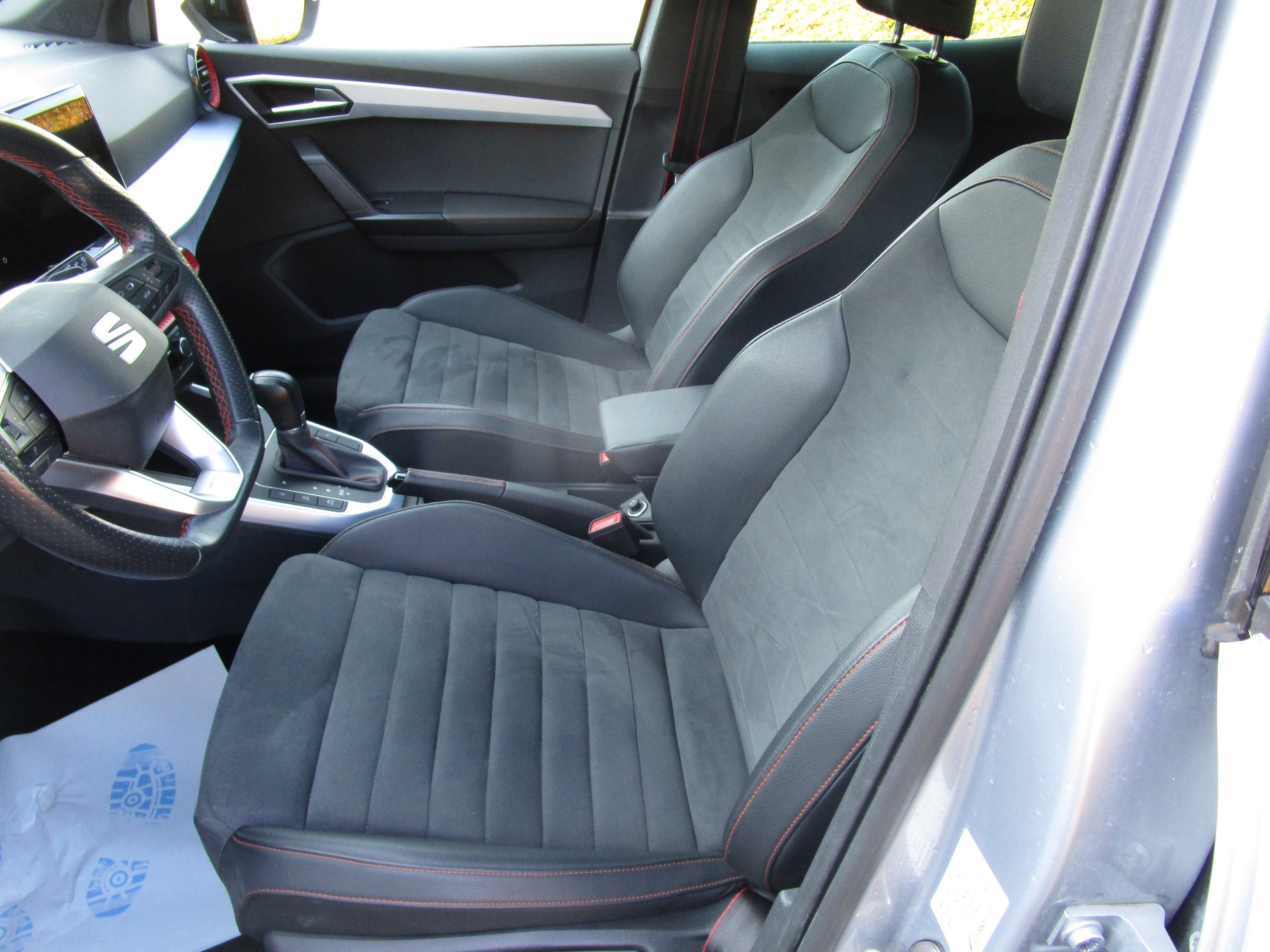 SEAT Arona 1.5 Eco TSI FR Limited Edition DSG-image-7